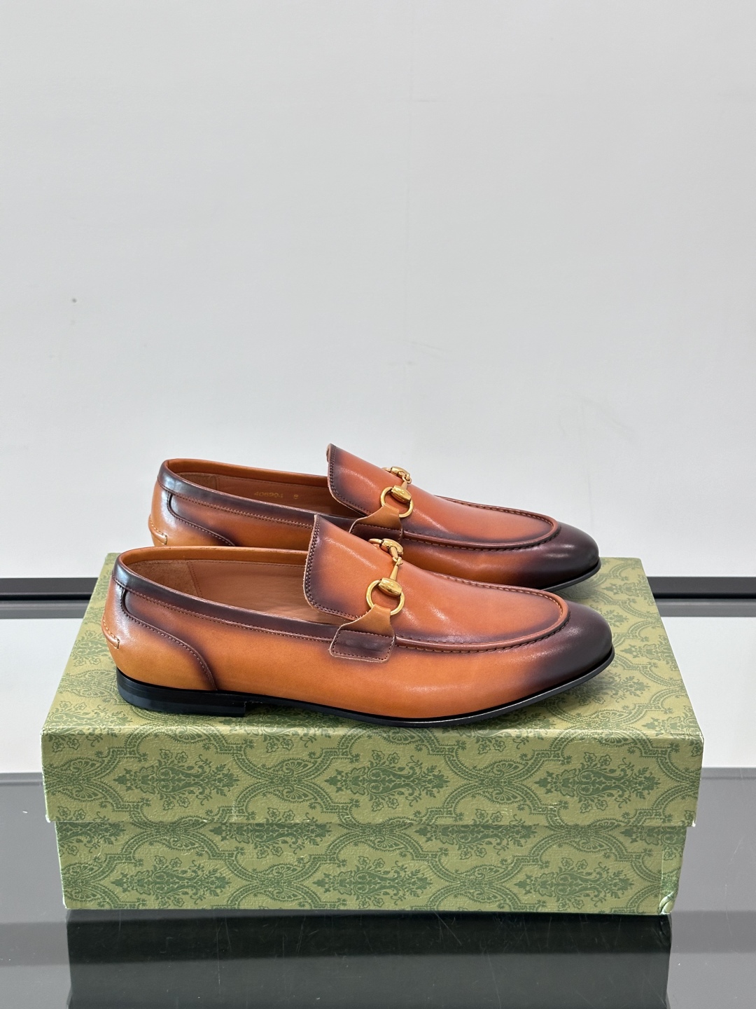 Gucci Leather Loafers: Luxurious Comfort & Style - Genuine Leather, Sizes 39-44 2 cmp i1751547192681 6939 0 0