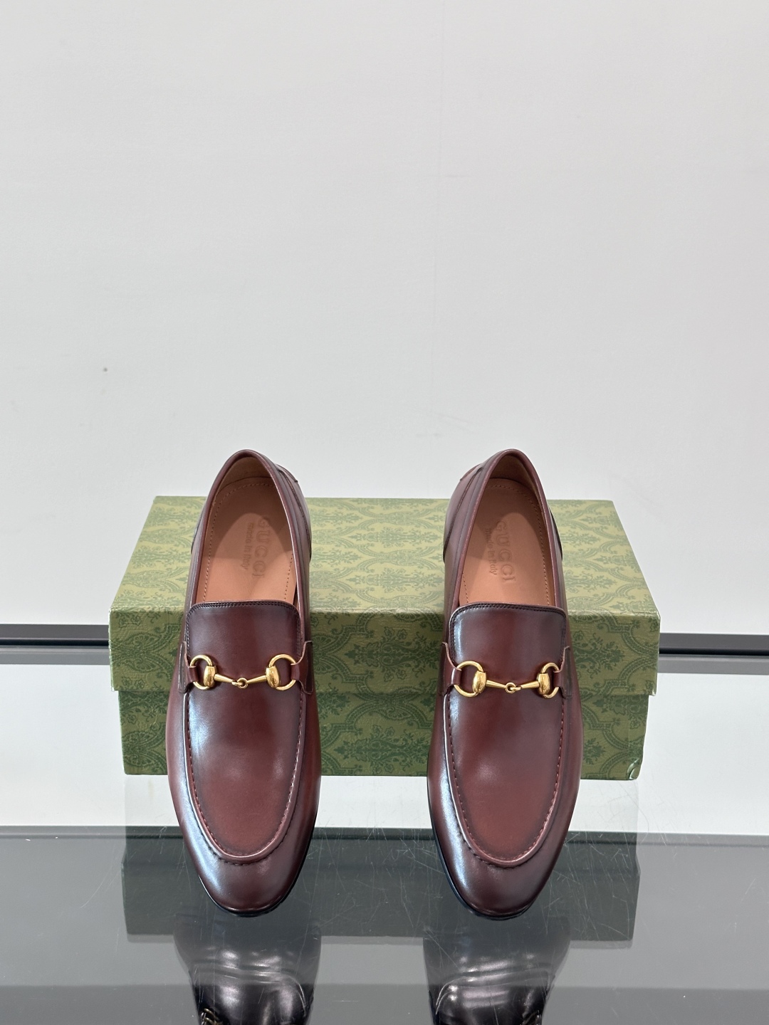 Gucci Leather Loafers for Men - Luxurious, Comfortable, and Stylish 7 cmp i1751547296930 7203 0 5