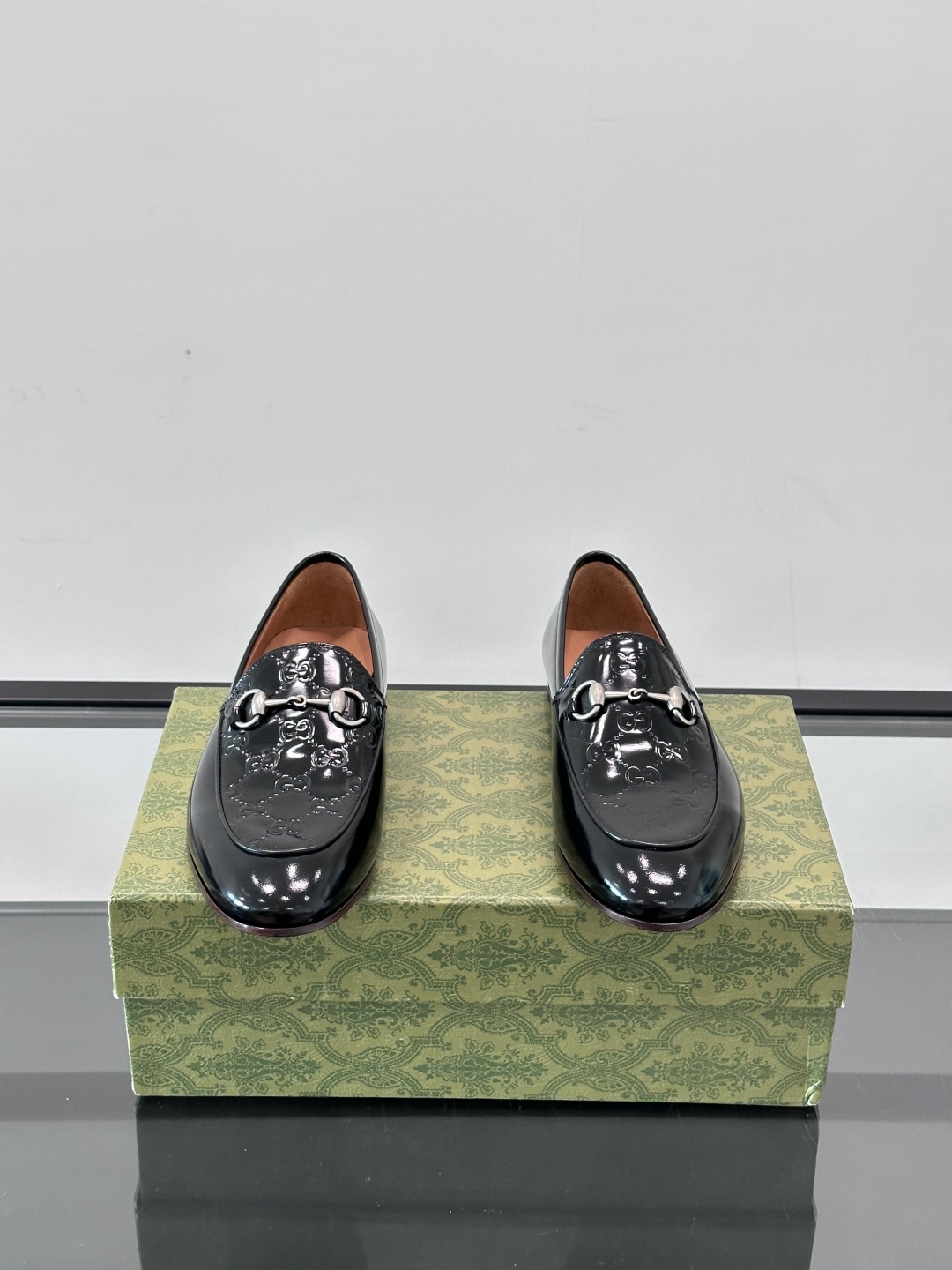 Gucci Leather Casual Shoes for Men - Premium Quality & Comfort 3 cmp i1751547583885 7374 0 1