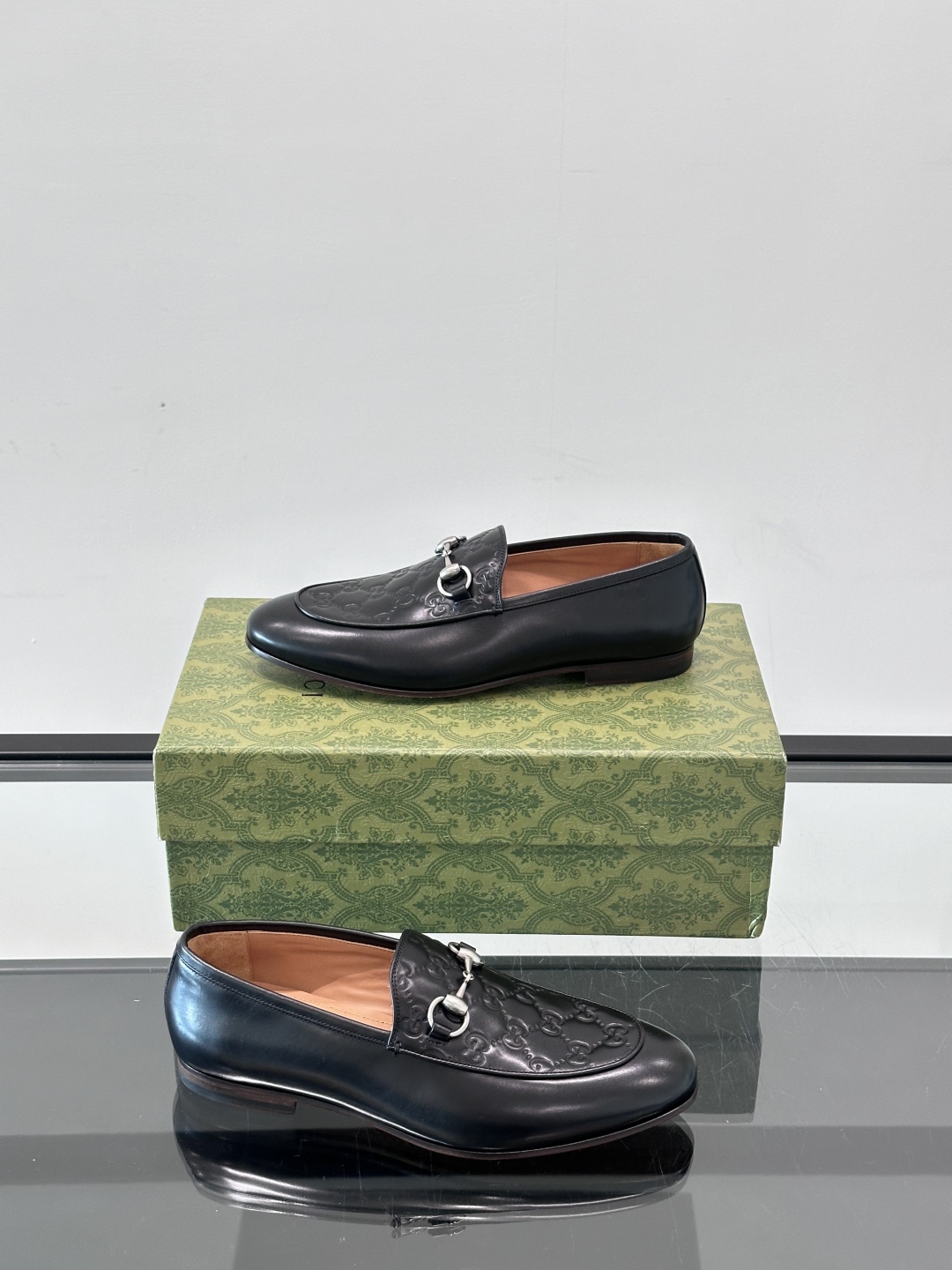 Gucci Men's Leather Loafers - Premium Italian Leather, Comfortable & Stylish 5 cmp i1751547597286 3506 0 3