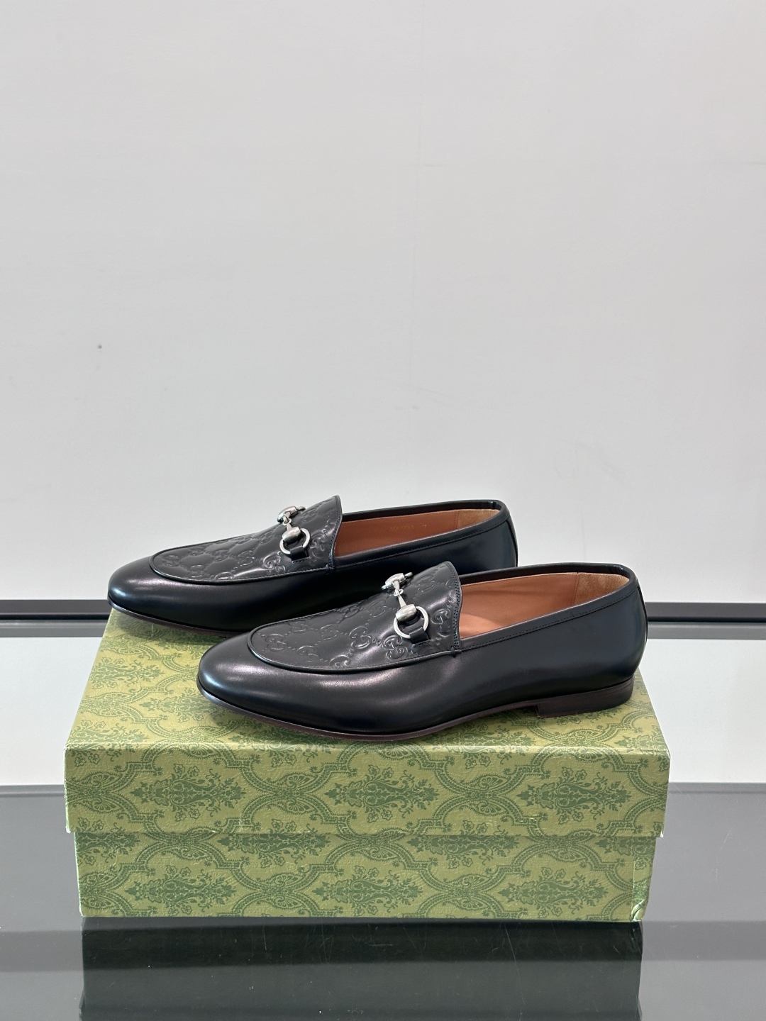 Gucci Men's Leather Loafers - Premium Italian Leather, Comfortable & Stylish 4 cmp i1751547603108 6160 0 2