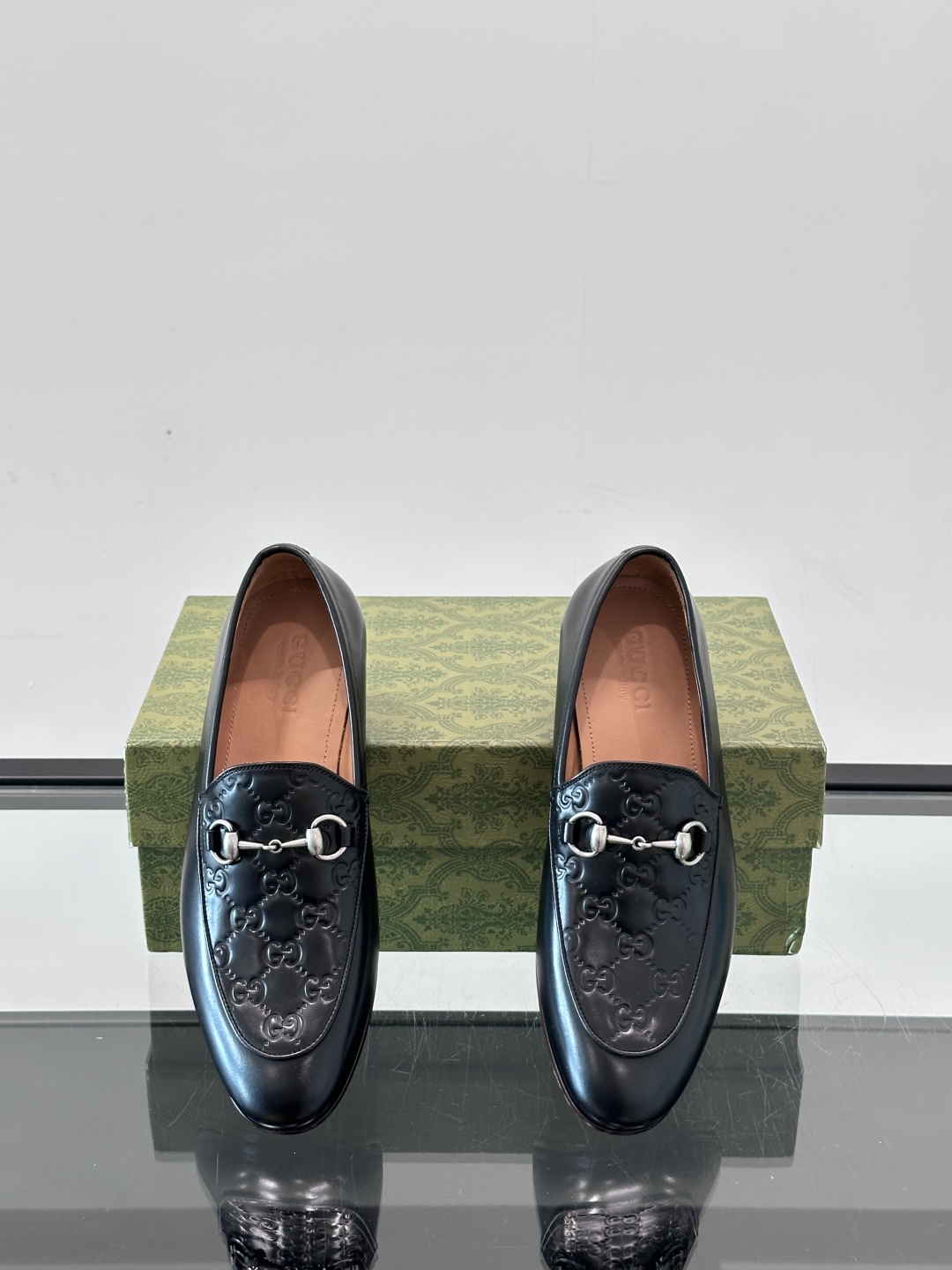 Gucci Men's Leather Loafers - Premium Italian Leather, Comfortable & Stylish 7 cmp i1751547603177 1218 0 5