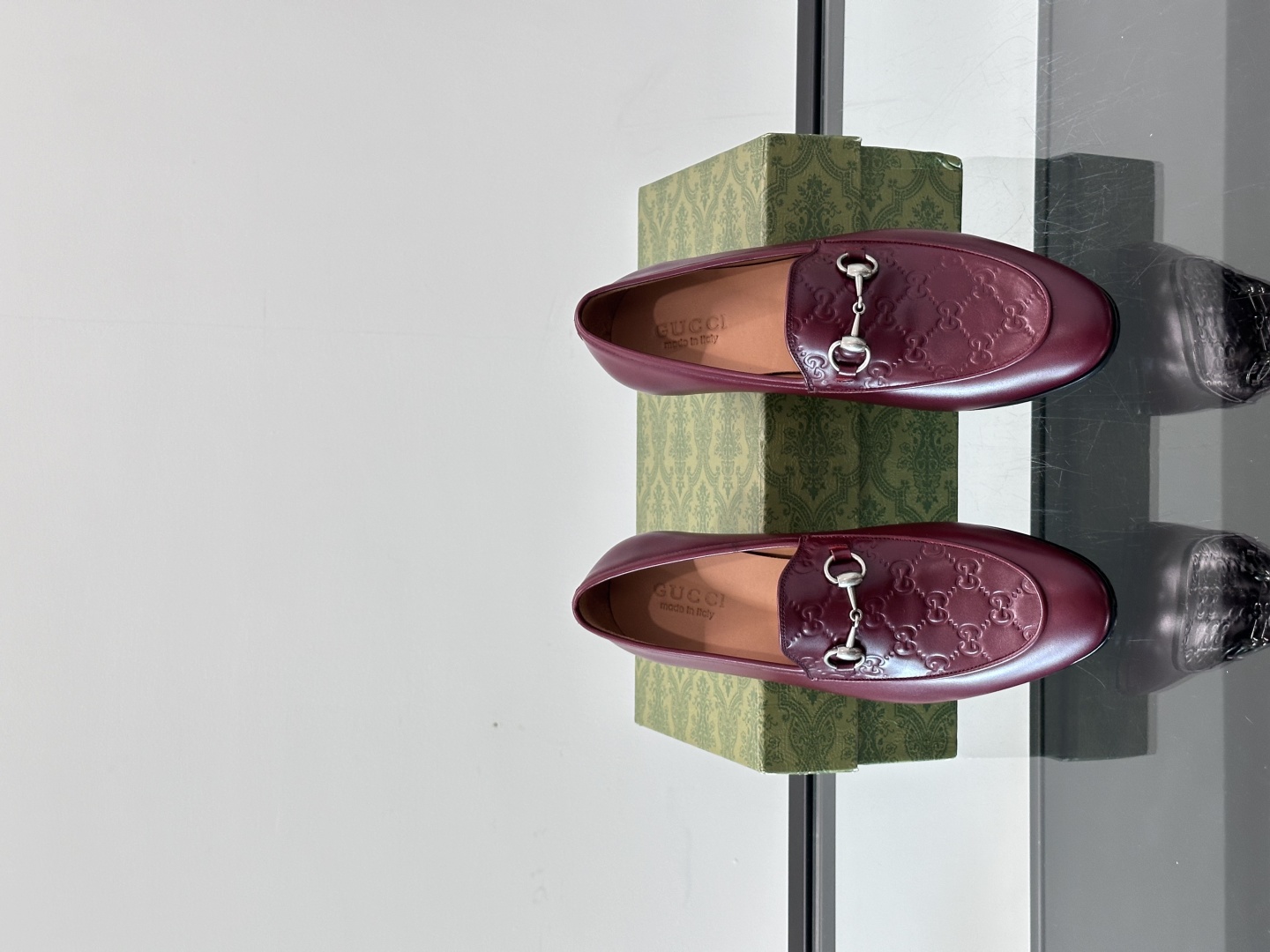 Gucci Leather Loafers for Men - Premium Quality & Comfortable Fit 7 cmp i1751547641229 7863 0 5