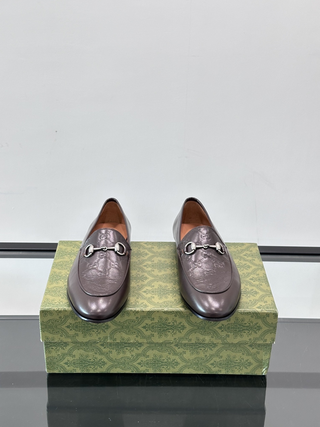 Gucci Men's Leather Casual Shoes - Premium Italian Leather, Comfortable Fit 3 cmp i1751547702456 8735 0 1