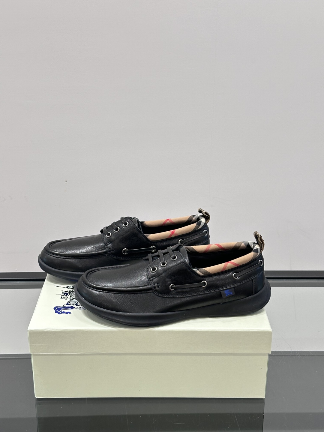 Burberry Checkered Leather Sneakers: Classic Style & Comfort, Sizes 38-46 4 cmp i1751548852342 5016 0 2