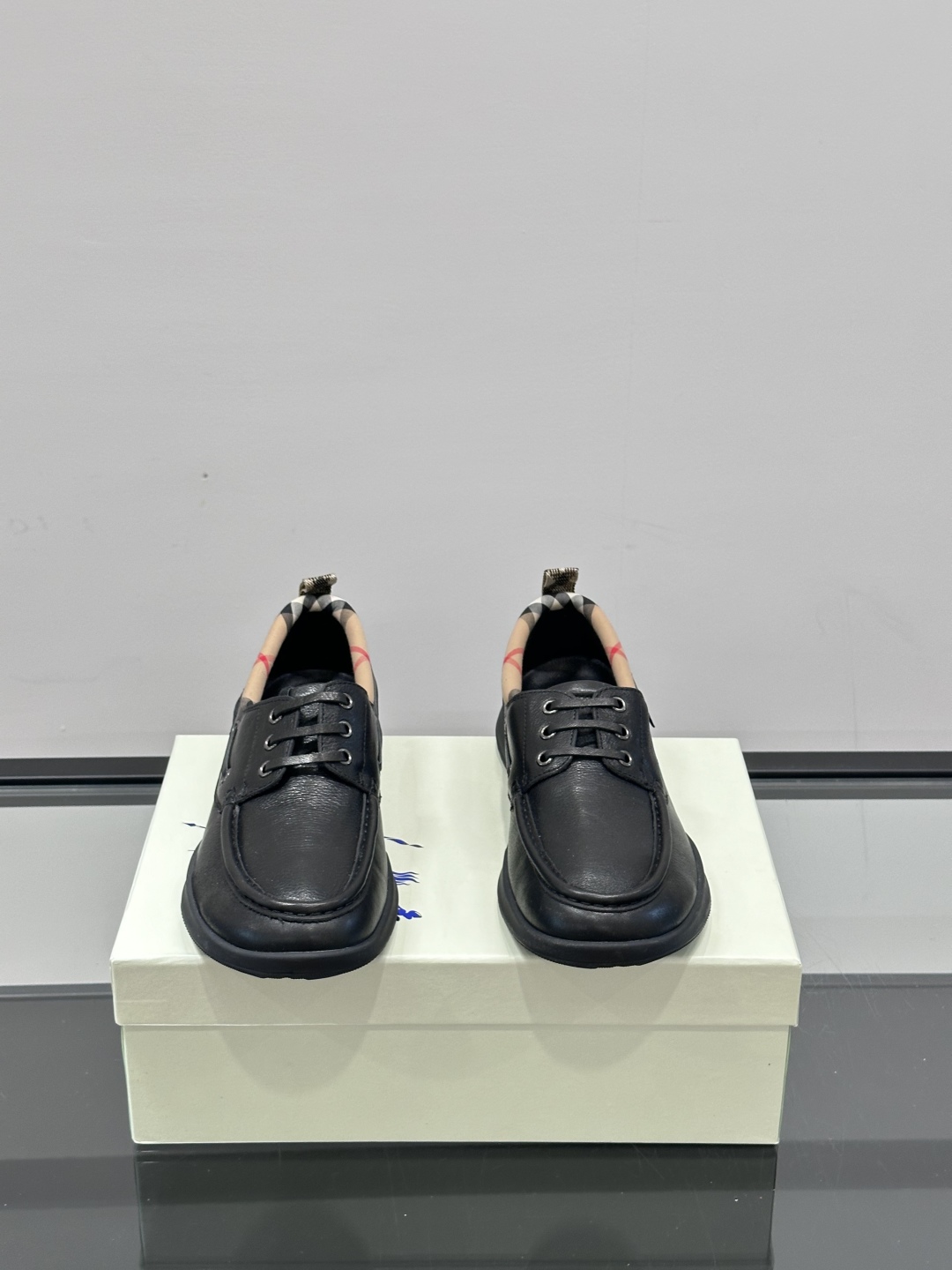 Burberry Checkered Leather Sneakers: Classic Style & Comfort, Sizes 38-46 3 cmp i1751548852410 5009 0 1