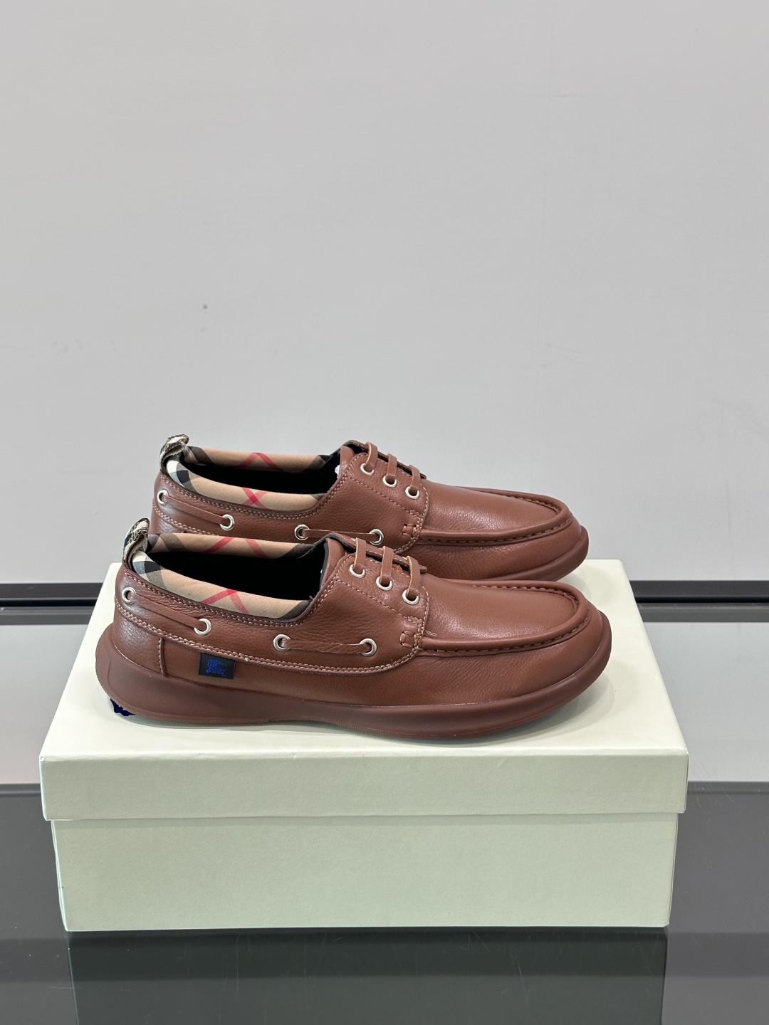 Burberry Checkered Leather Sneakers - Comfortable & Stylish Casual Shoes 2 cmp i1751548961421 8397 0 0