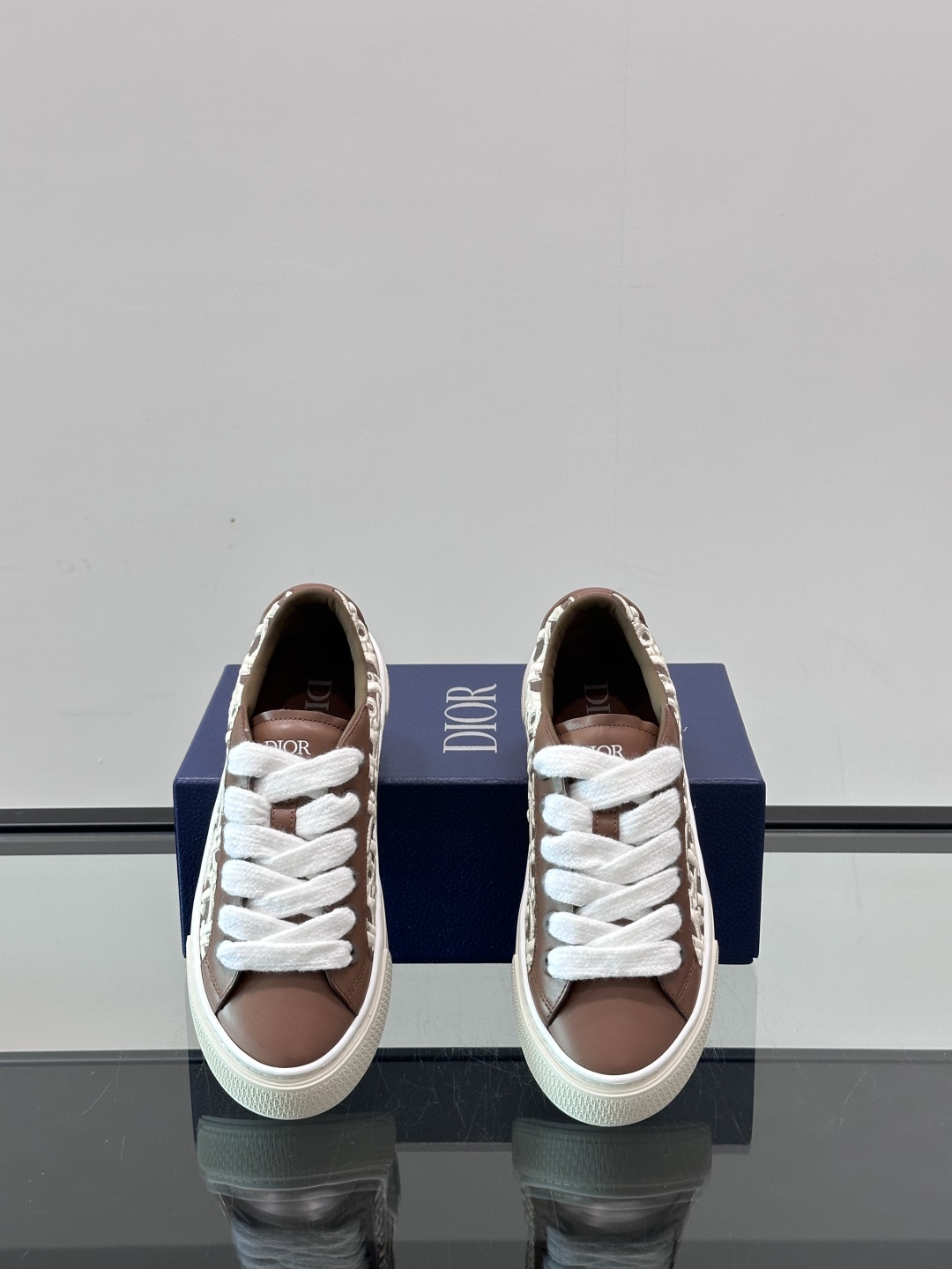 Dior B33 Oblique Print Leather Sneakers - Stylish Tennis-Inspired Design 7 cmp i1751549056182 6623 0 5