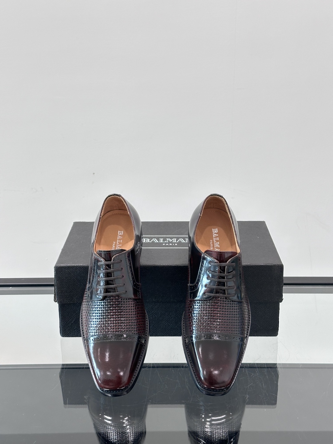 Balmain Men's Leather Dress Shoes: Classic Style & Premium Comfort 7 cmp i1751638256327 8723 0 5