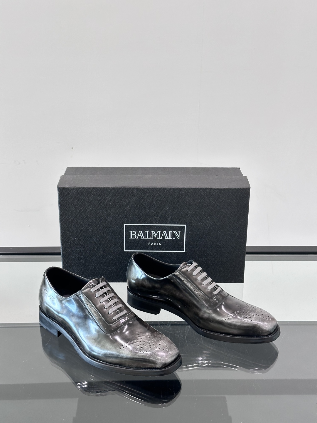 Balmain Leather Dress Shoes for Men - Premium Quality & Comfort 6 cmp i1751638389403 154 0 4
