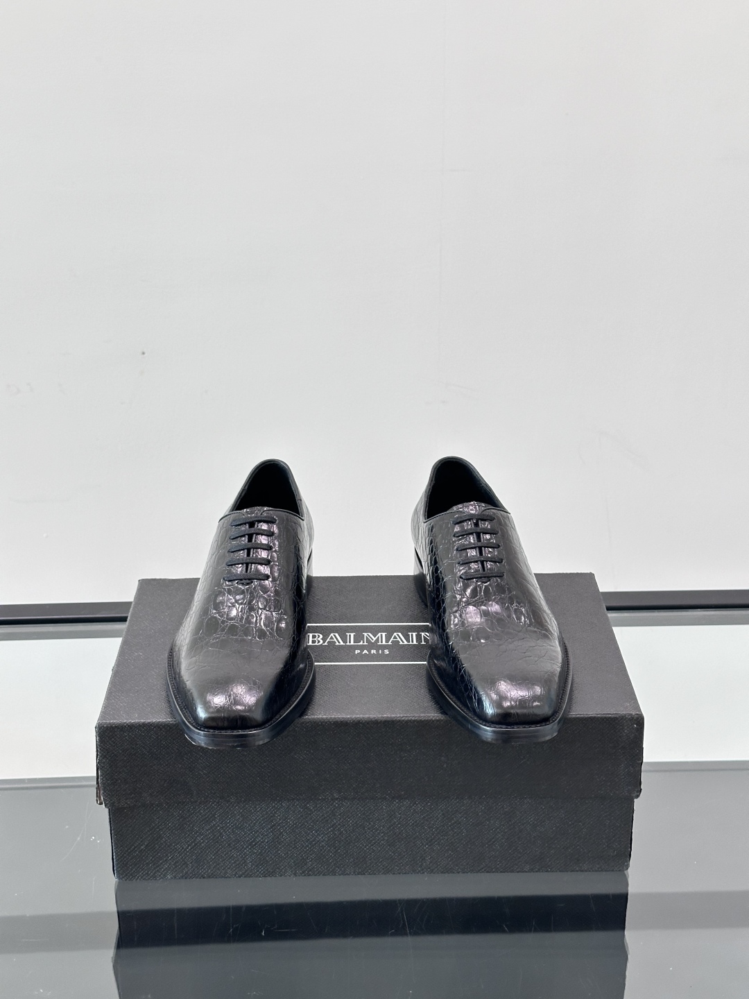Balmain Leather Dress Shoes for Men - Premium Quality & Comfort 3 cmp i1751697411850 9044 0 1