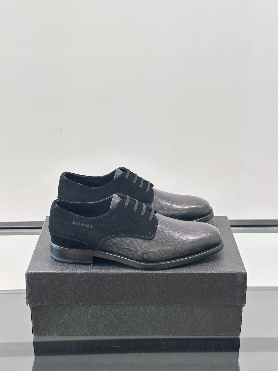 Balmain Men's Leather Dress Shoes - Premium Quality & Comfort 2 cmp i1751699905530 8761 0 0