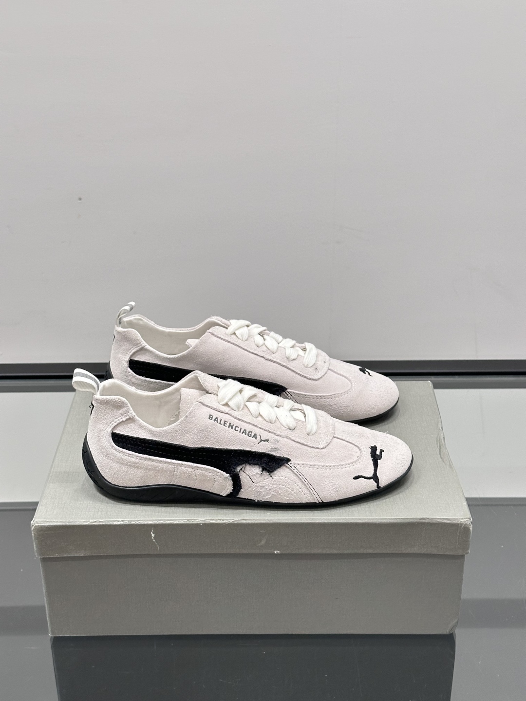巴黎世家×Puma情侣款👫联名鞋 | 色彩玩出新高度‼️巴黎世家和Puma的2025早秋联名鞋太yyds