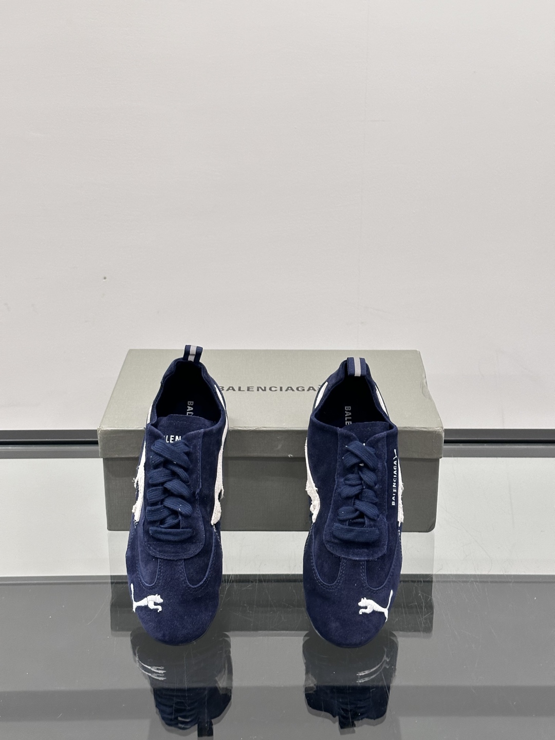 巴黎世家×Puma情侣款👫联名鞋 | 色彩玩出新高度‼️巴黎世家和Puma的2025早秋联名鞋太yyds