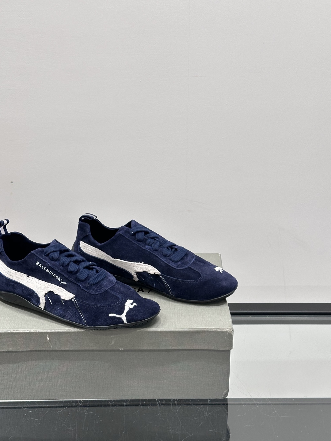 巴黎世家×Puma情侣款👫联名鞋 | 色彩玩出新高度‼️巴黎世家和Puma的2025早秋联名鞋太yyds