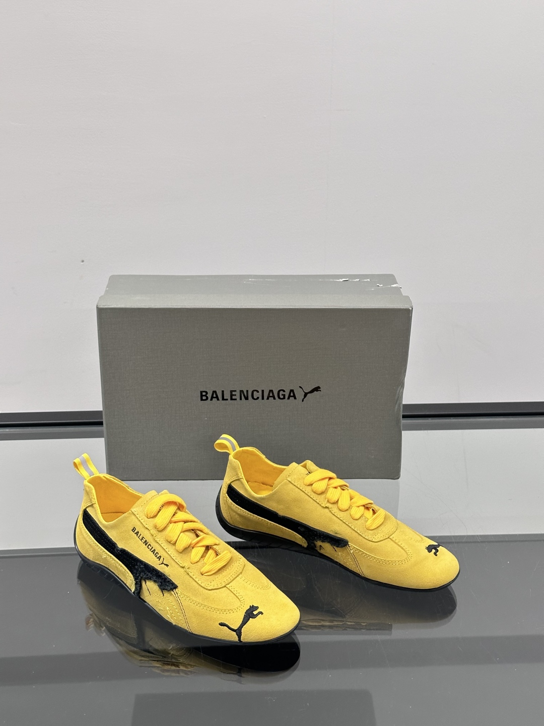 巴黎世家×Puma情侣款👫联名鞋 | 色彩玩出新高度‼️巴黎世家和Puma的2025早秋联名鞋太yyds