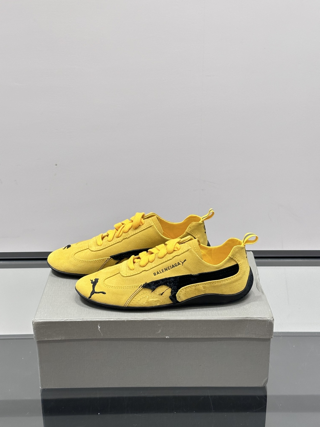 巴黎世家×Puma情侣款👫联名鞋 | 色彩玩出新高度‼️巴黎世家和Puma的2025早秋联名鞋太yyds