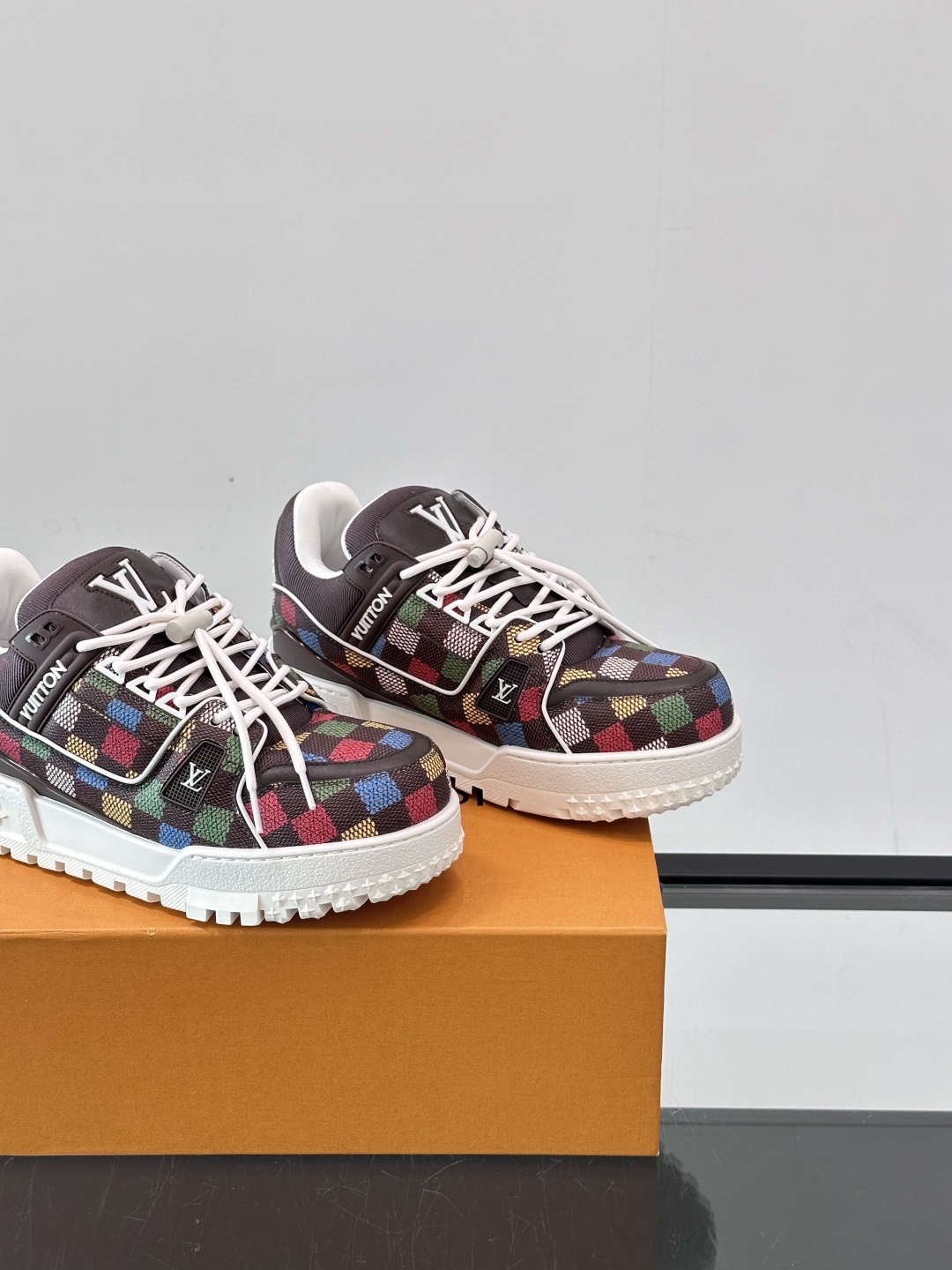◾️▫️L Trainer Maxi小胖丁休闲运动鞋，2025早春新配色，将经典 Lv Trainer 