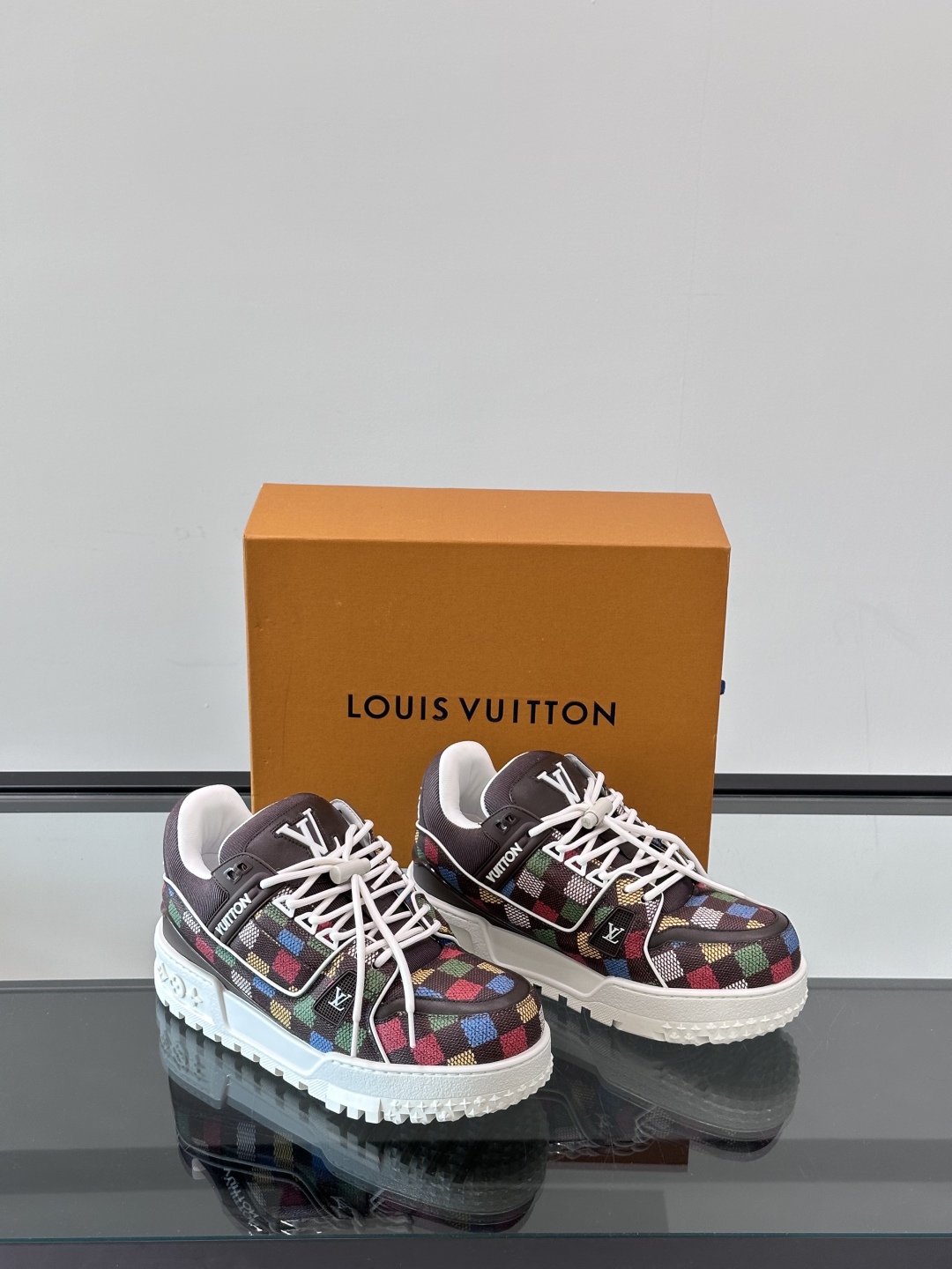◾️▫️L Trainer Maxi小胖丁休闲运动鞋，2025早春新配色，将经典 Lv Trainer 