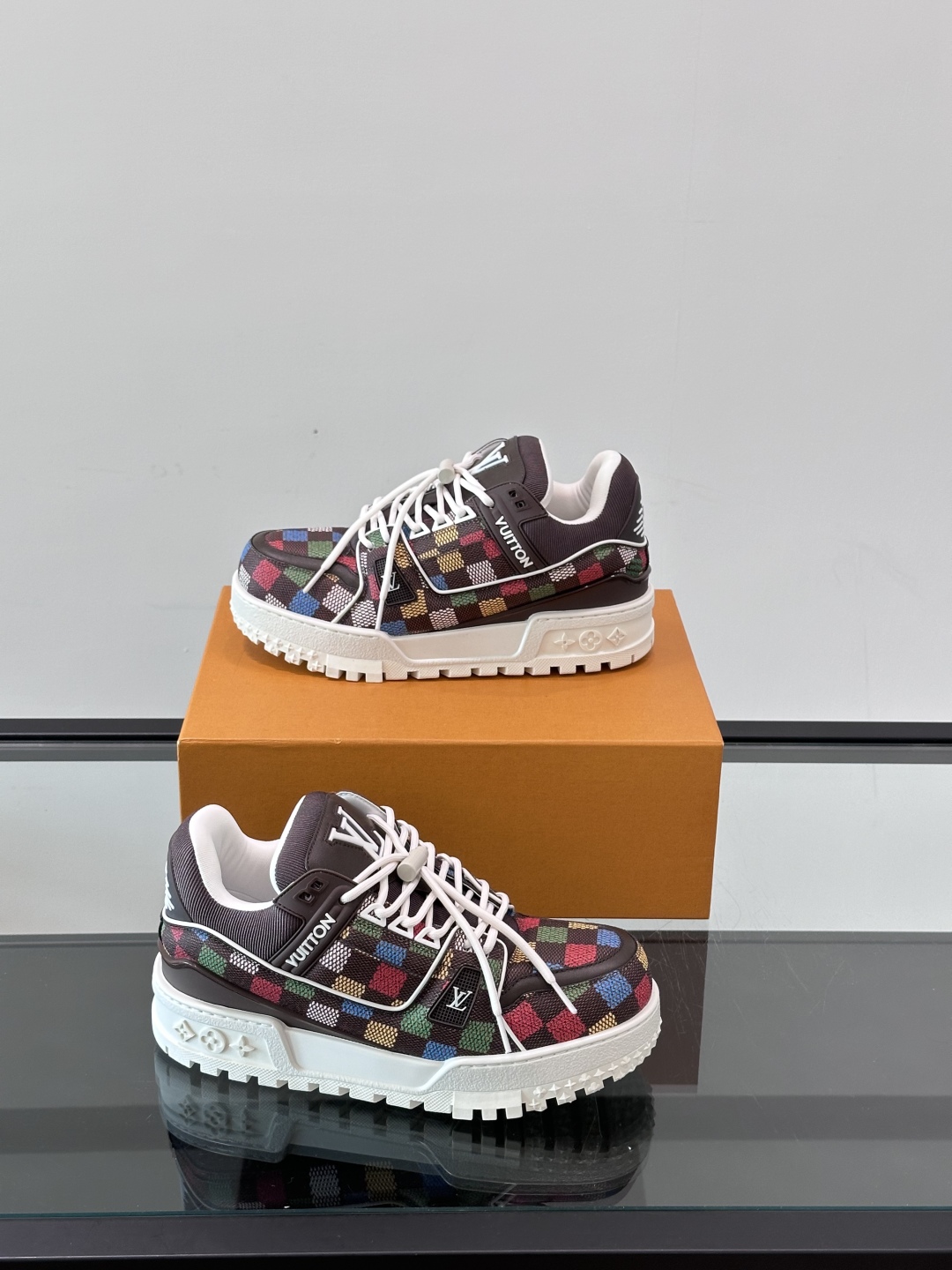 ◾️▫️L Trainer Maxi小胖丁休闲运动鞋，2025早春新配色，将经典 Lv Trainer 