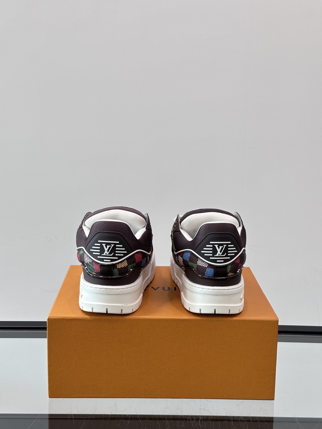 ◾️▫️L Trainer Maxi小胖丁休闲运动鞋，2025早春新配色，将经典 Lv Trainer 