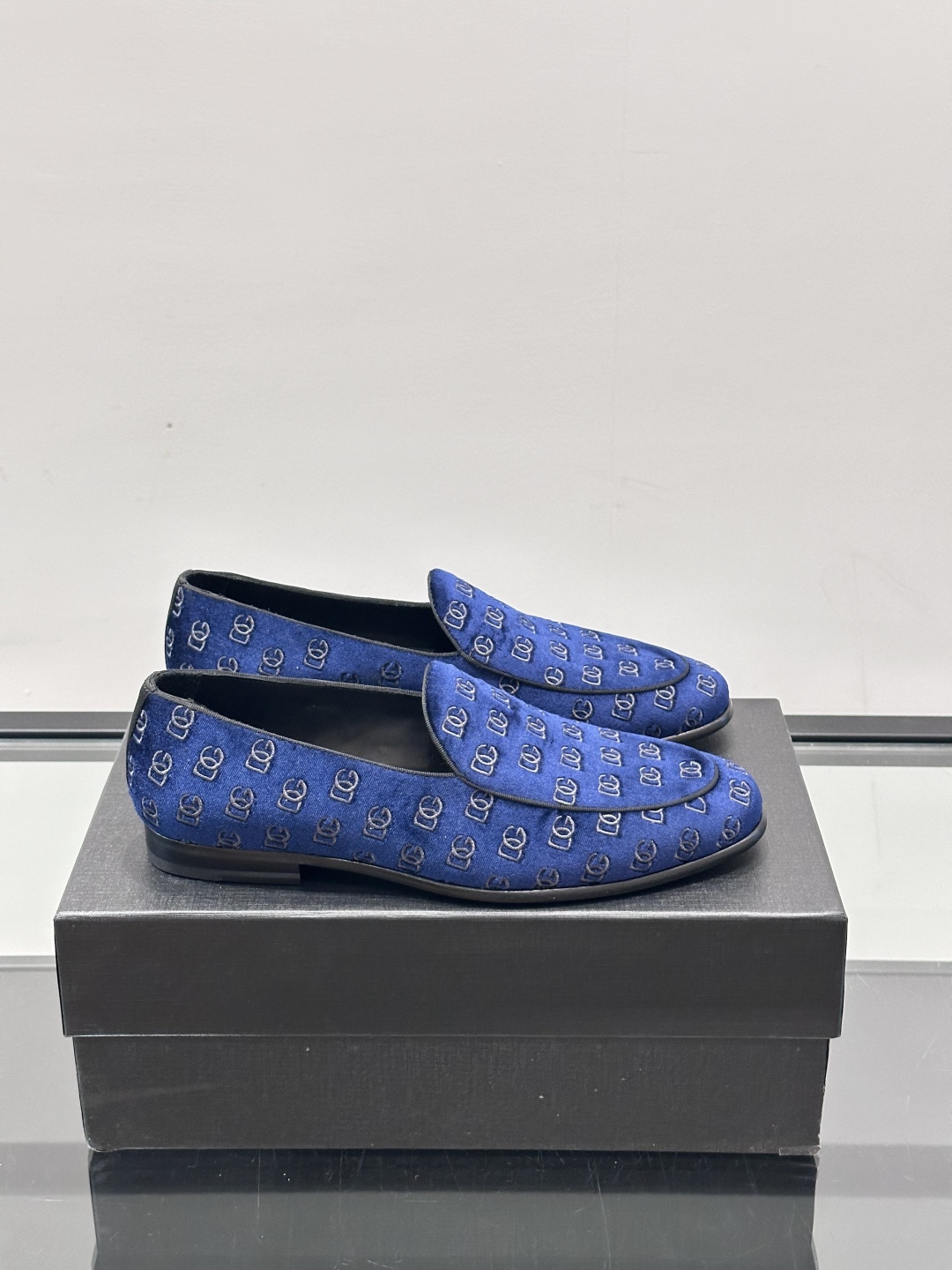 D&G 高端男士正装鞋休闲皮鞋，绅士臻享 型男必备 意大利进口牛皮皮胚 头层丝绒牛皮鞋面 皮质质感一览无