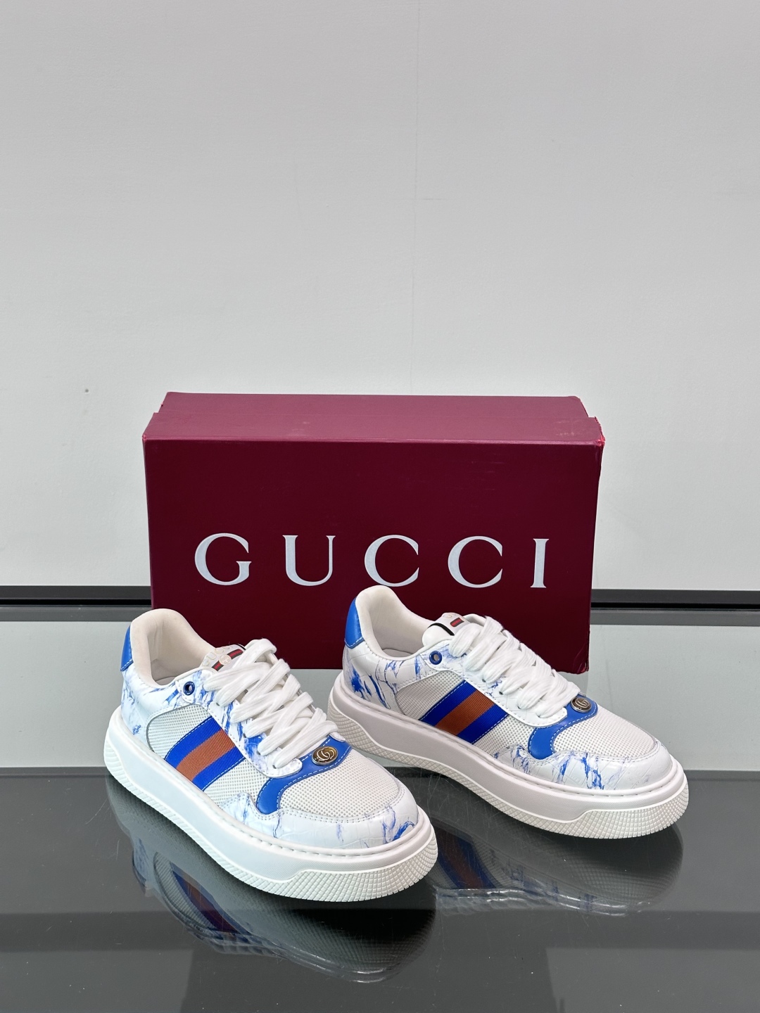 ◾️▫️Gucci男士厚底饼干鞋运动鞋，这款运动鞋采用厚底结构，巧妙运用外观设计、配色和材质三重元素，展