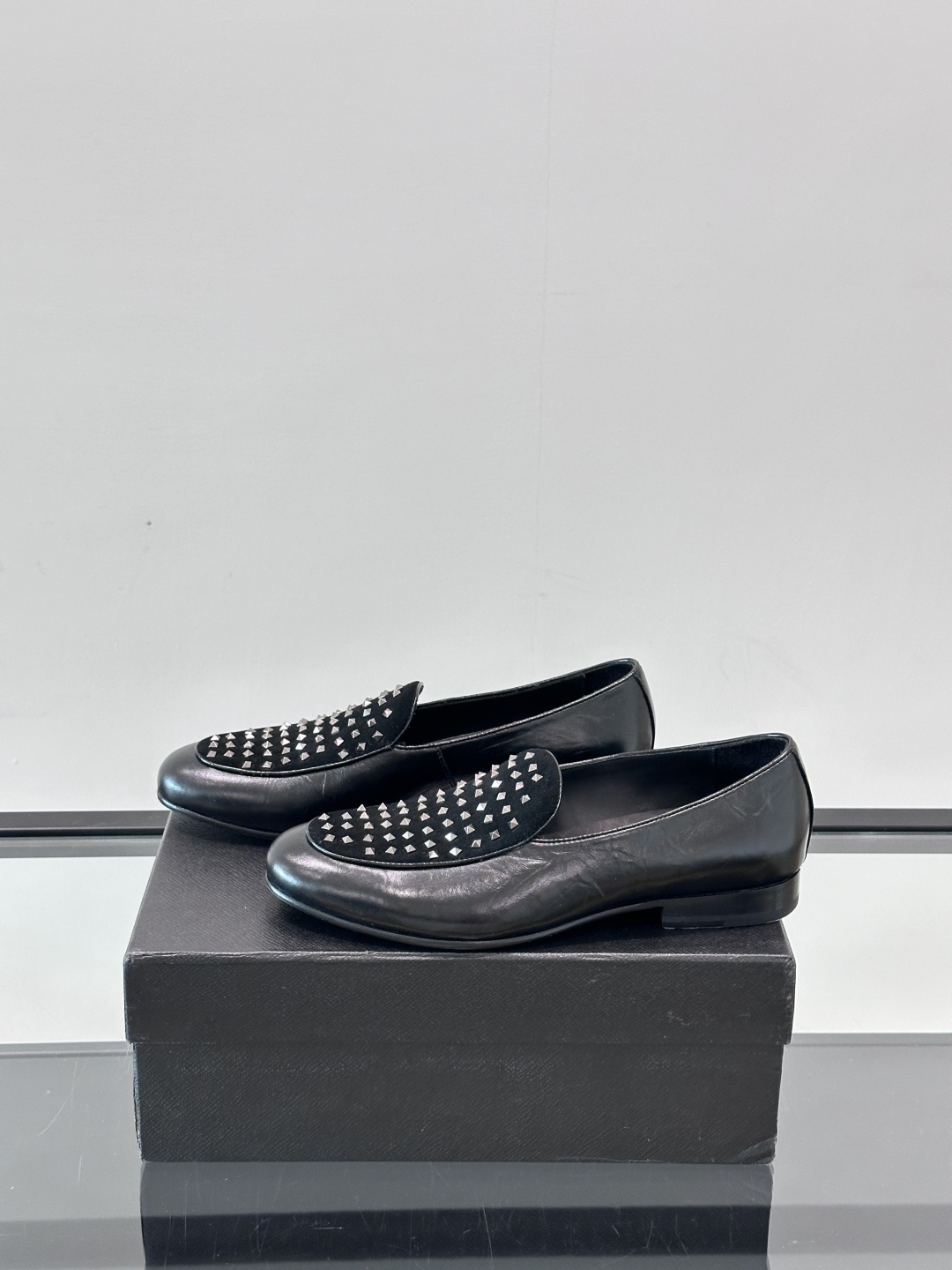 GIUSEPPE ZANOTTI男士皮鞋👞。每一双都在闪闪发光✨✨意大利品牌gz 鞋，高端真皮大底经典男