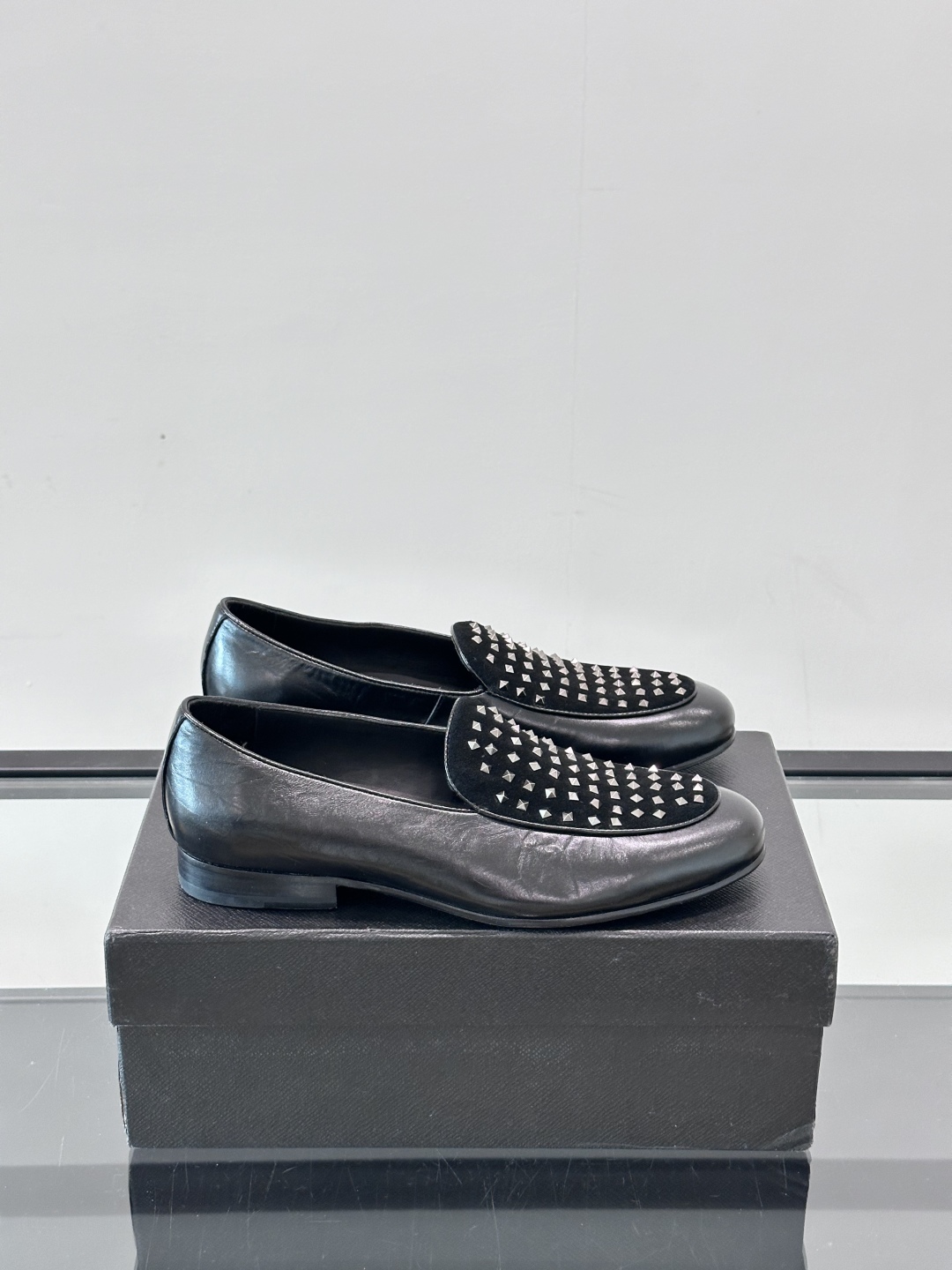 GIUSEPPE ZANOTTI男士皮鞋👞。每一双都在闪闪发光✨✨意大利品牌gz 鞋，高端真皮大底经典男