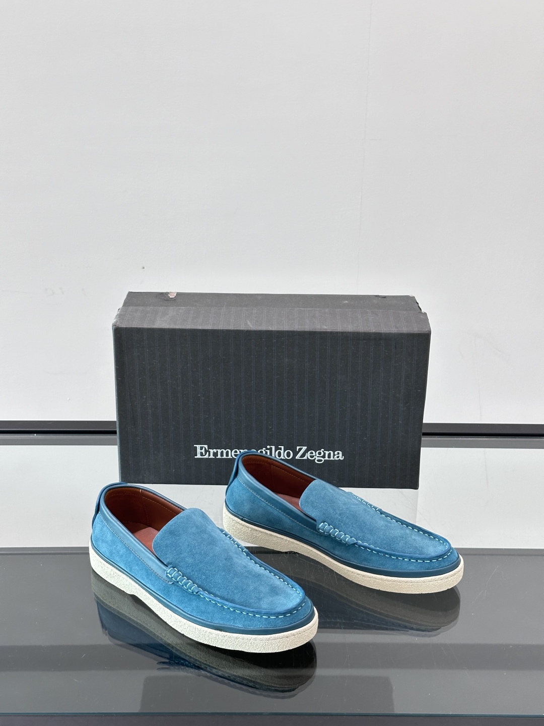 Zegna杰尼亚休闲乐福男鞋 👞！采用麂皮拼小牛皮面 羊皮内里及鞋垫 橡胶大底车线缝合空胶做法 面料柔软