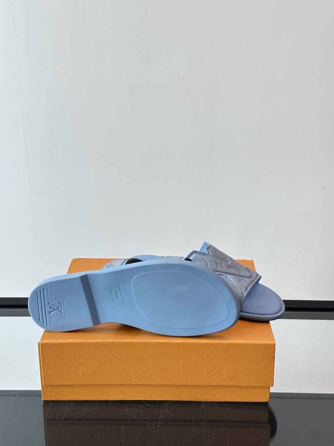 Louis Vuitton ss25 new arrival LV驴牌春夏系列新款平底沙滩拖鞋🥿简约精致