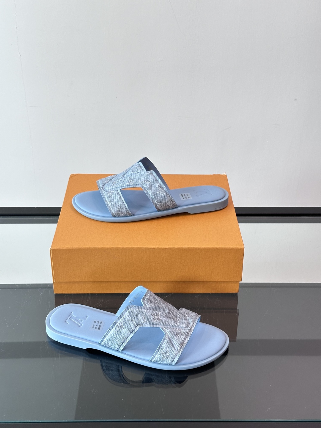 Louis Vuitton ss25 new arrival LV驴牌春夏系列新款平底沙滩拖鞋🥿简约精致