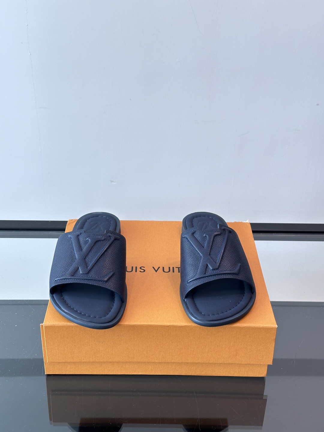 Louis Vuitton ss25 new arrival LV驴牌春夏系列新款平底沙滩拖鞋🥿简约精致
