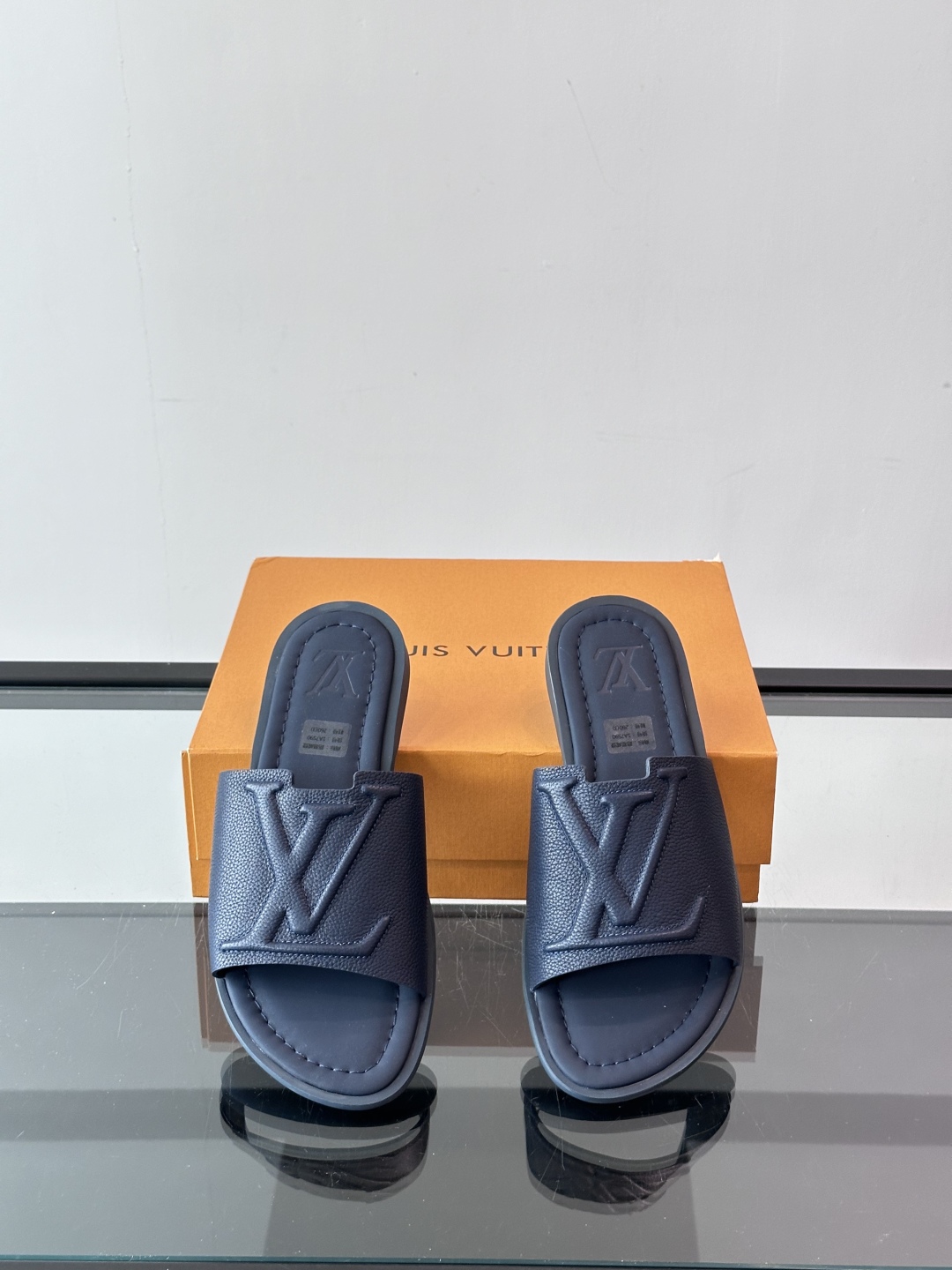 Louis Vuitton ss25 new arrival LV驴牌春夏系列新款平底沙滩拖鞋🥿简约精致