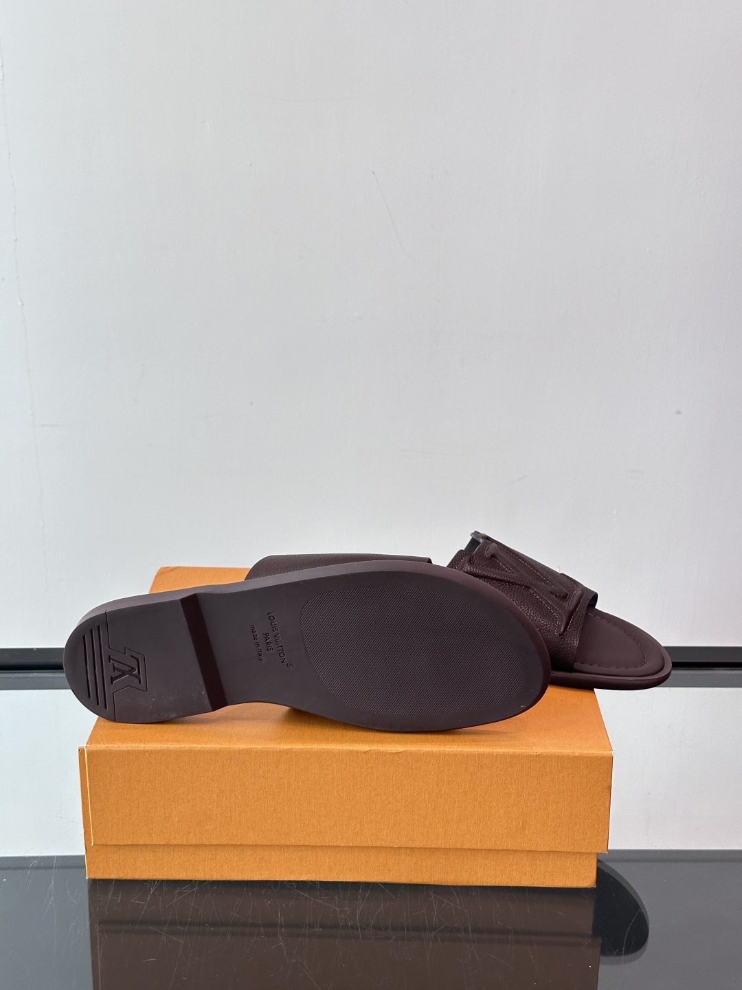 Louis Vuitton ss25 new arrival LV驴牌春夏系列新款平底沙滩拖鞋🥿简约精致