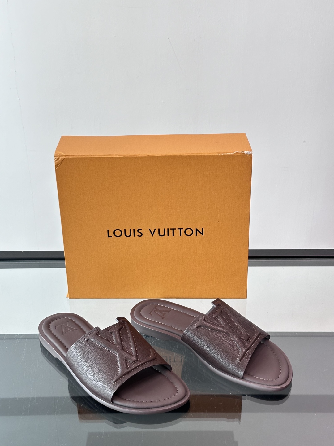 Louis Vuitton ss25 new arrival LV驴牌春夏系列新款平底沙滩拖鞋🥿简约精致