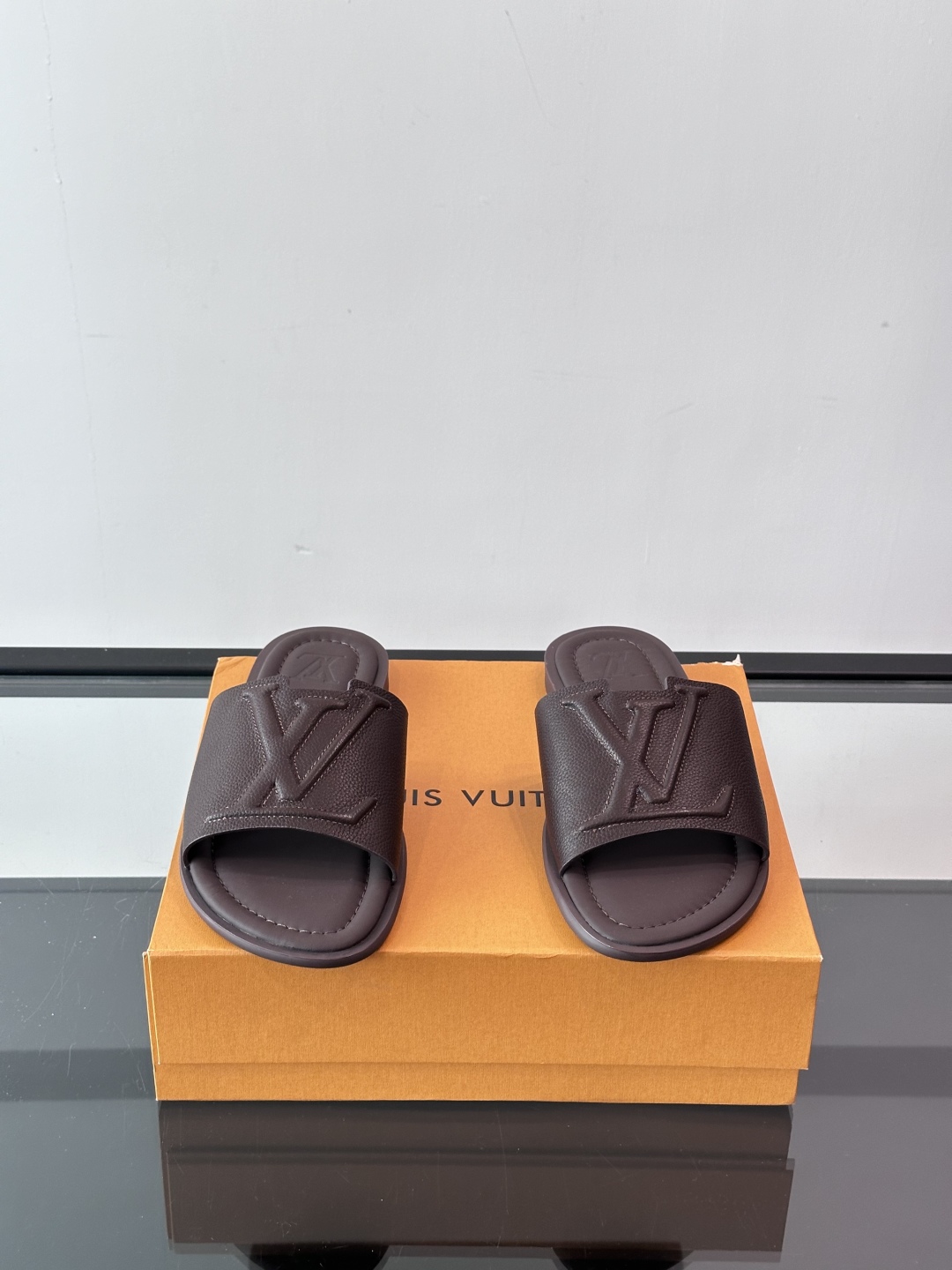 Louis Vuitton ss25 new arrival LV驴牌春夏系列新款平底沙滩拖鞋🥿简约精致