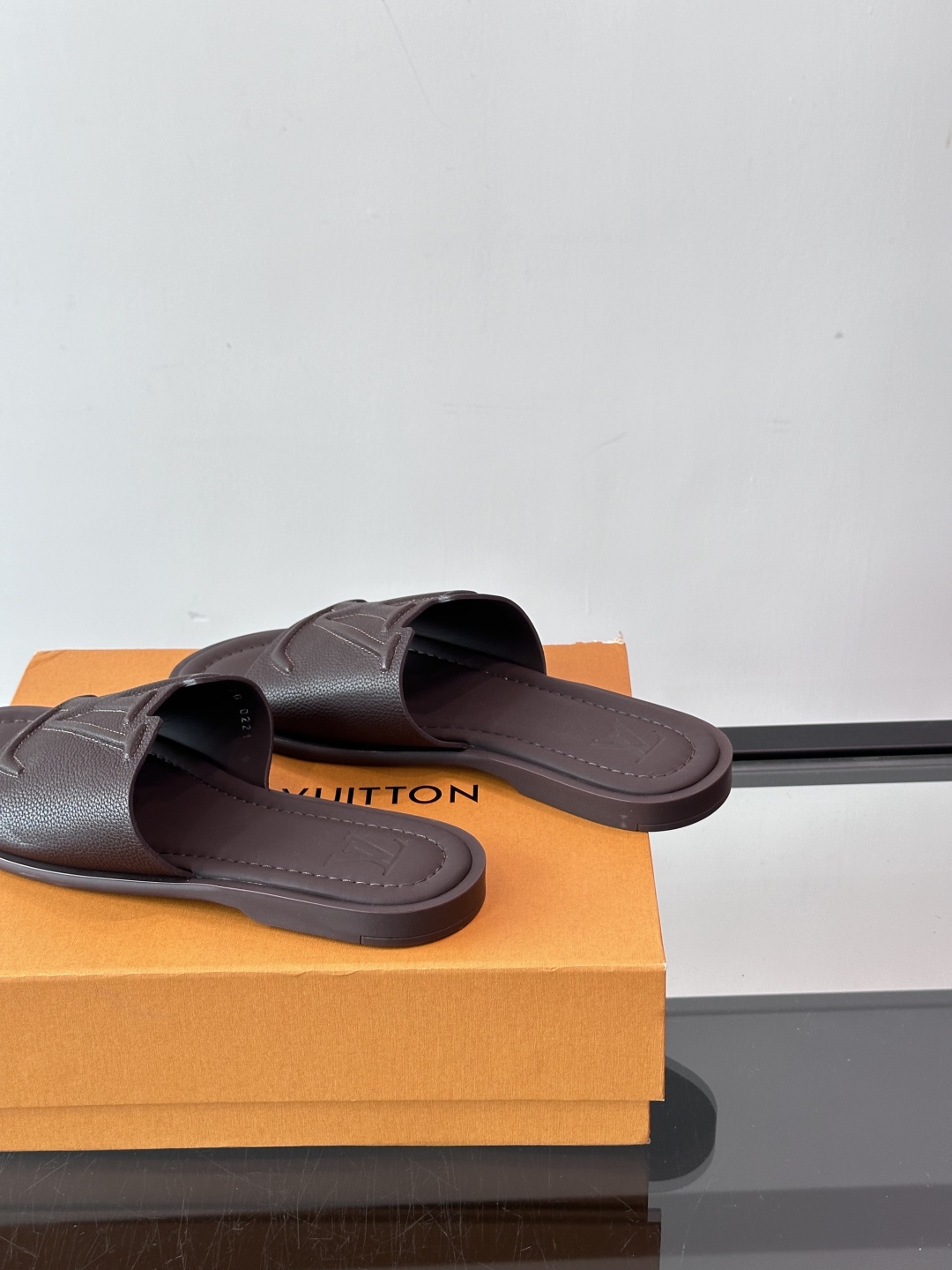 Louis Vuitton ss25 new arrival LV驴牌春夏系列新款平底沙滩拖鞋🥿简约精致