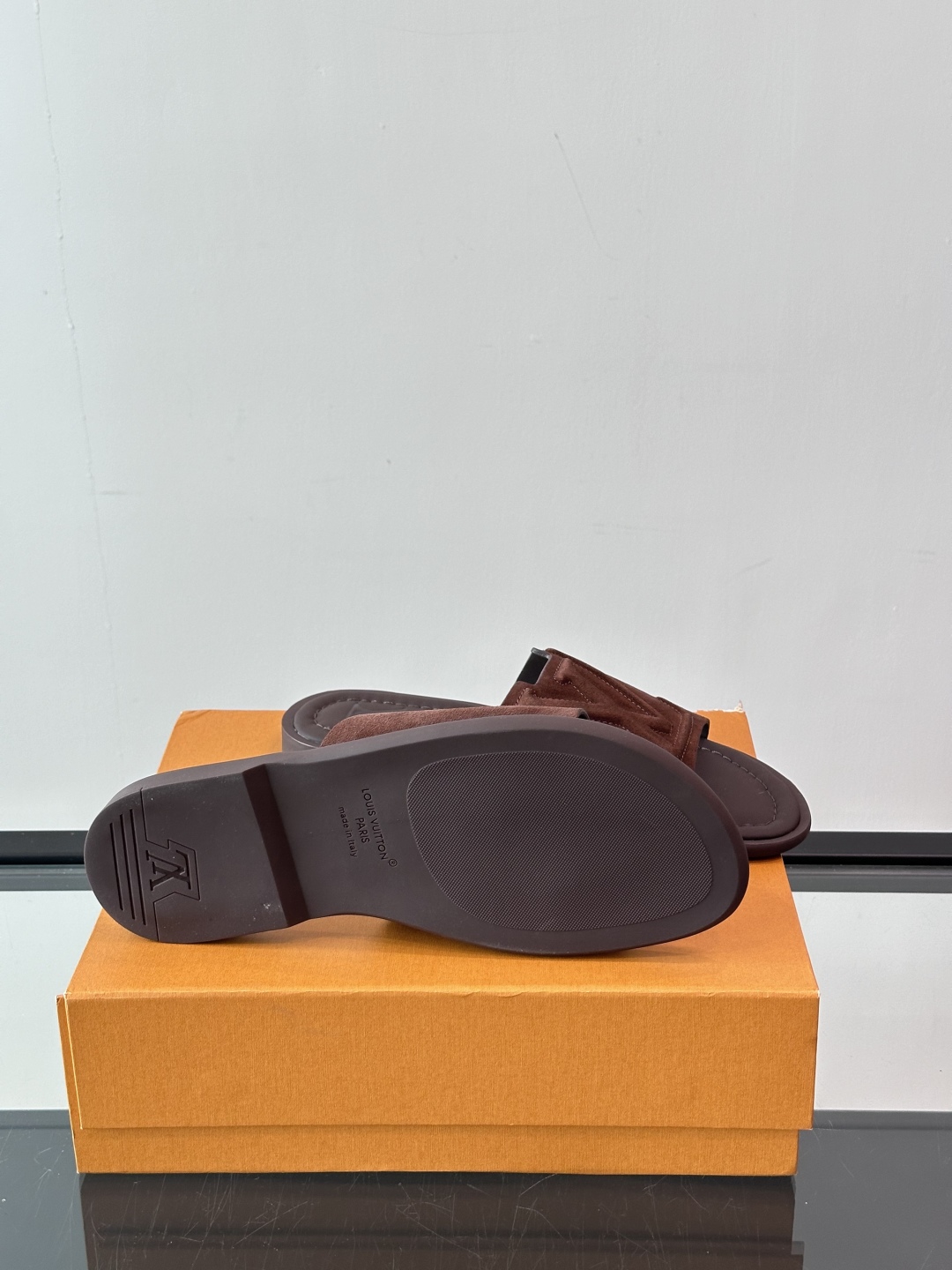 Louis Vuitton ss25 new arrival LV驴牌春夏系列新款平底沙滩拖鞋🥿简约精致