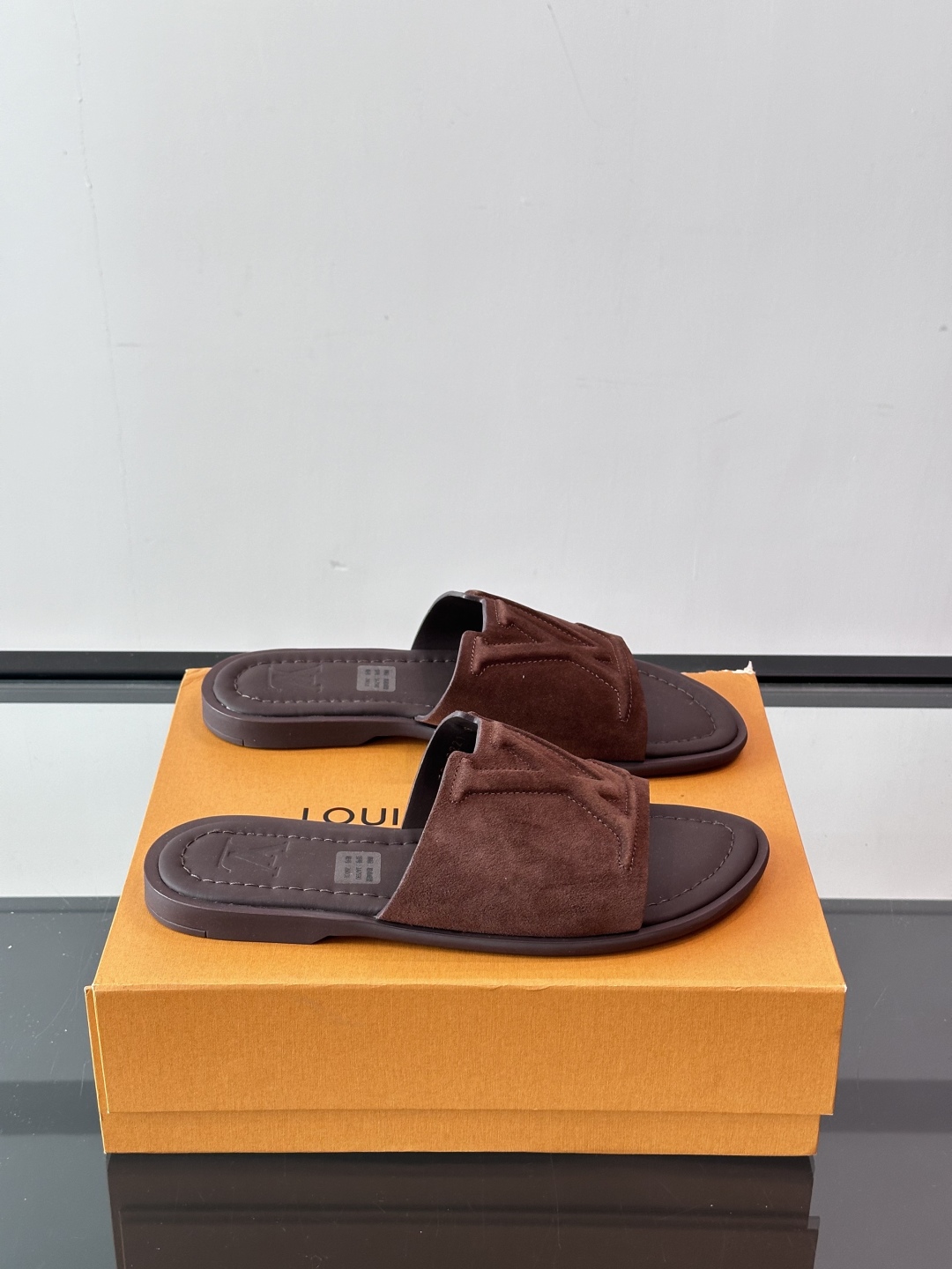 Louis Vuitton ss25 new arrival LV驴牌春夏系列新款平底沙滩拖鞋🥿简约精致