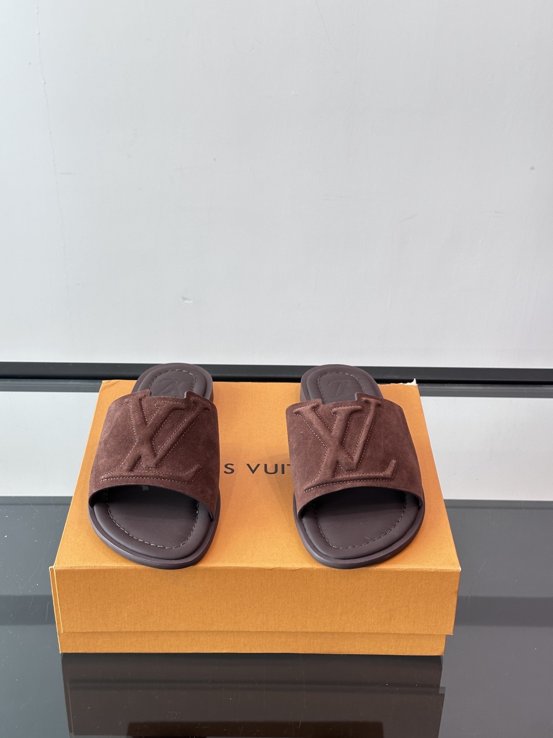Louis Vuitton ss25 new arrival LV驴牌春夏系列新款平底沙滩拖鞋🥿简约精致