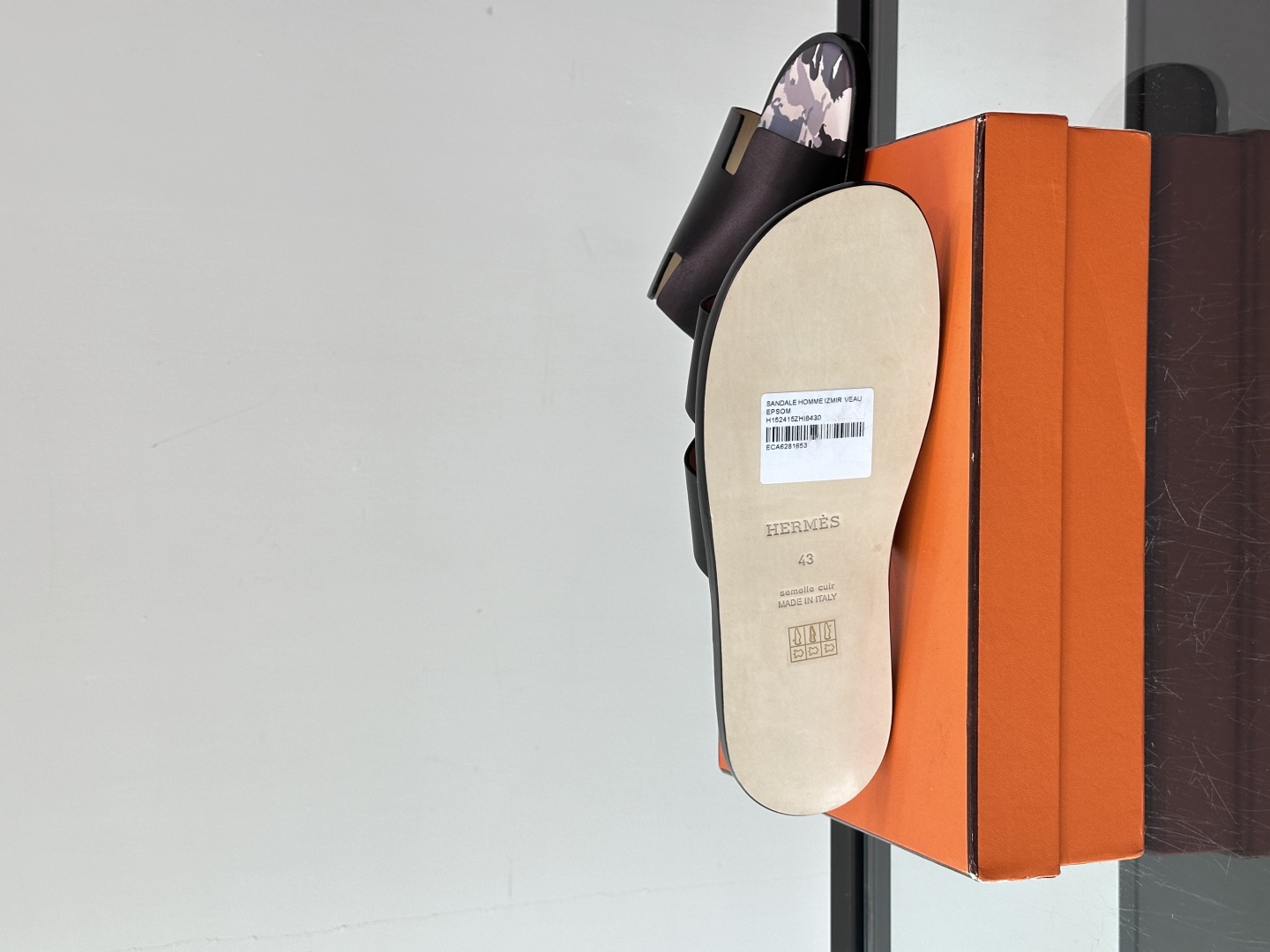 ◾️▫️Hermes 高端真皮大底男士拖鞋，高品质经典单品，用料上乘考究，版型宽松舒适，推荐入手，鞋面选