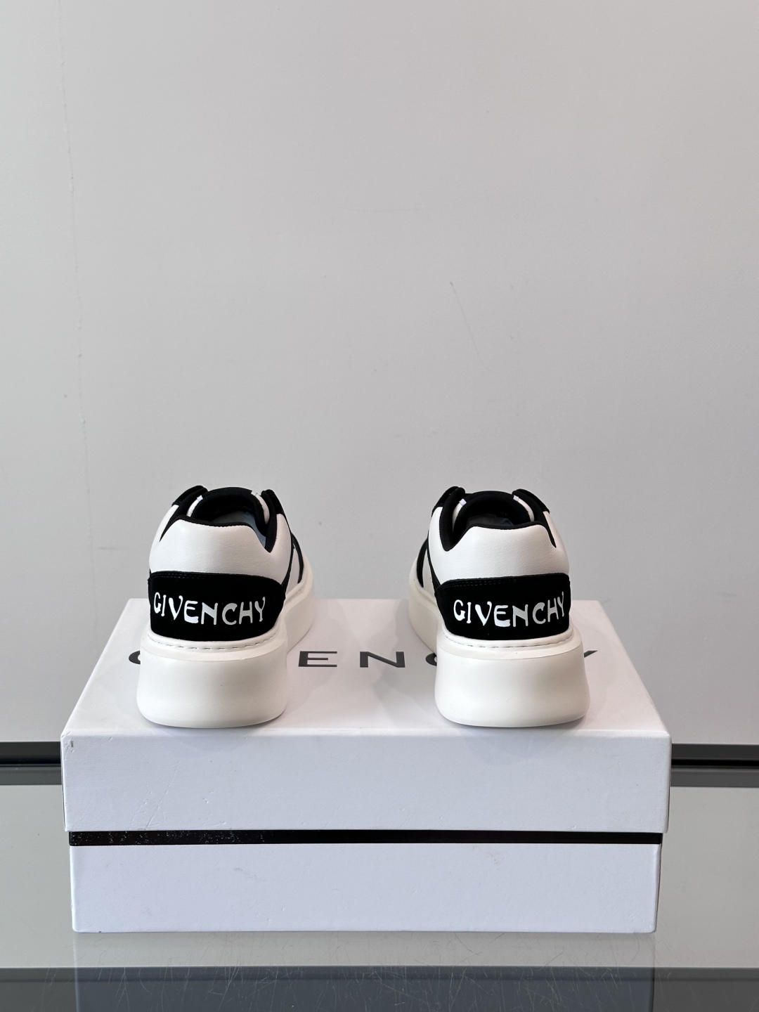 ▫️Gv *y～全新GIV 1男士厚底增高休闲运动鞋，鞋面高品质小牛皮制成！上脚效果帅气有型，增高4CM