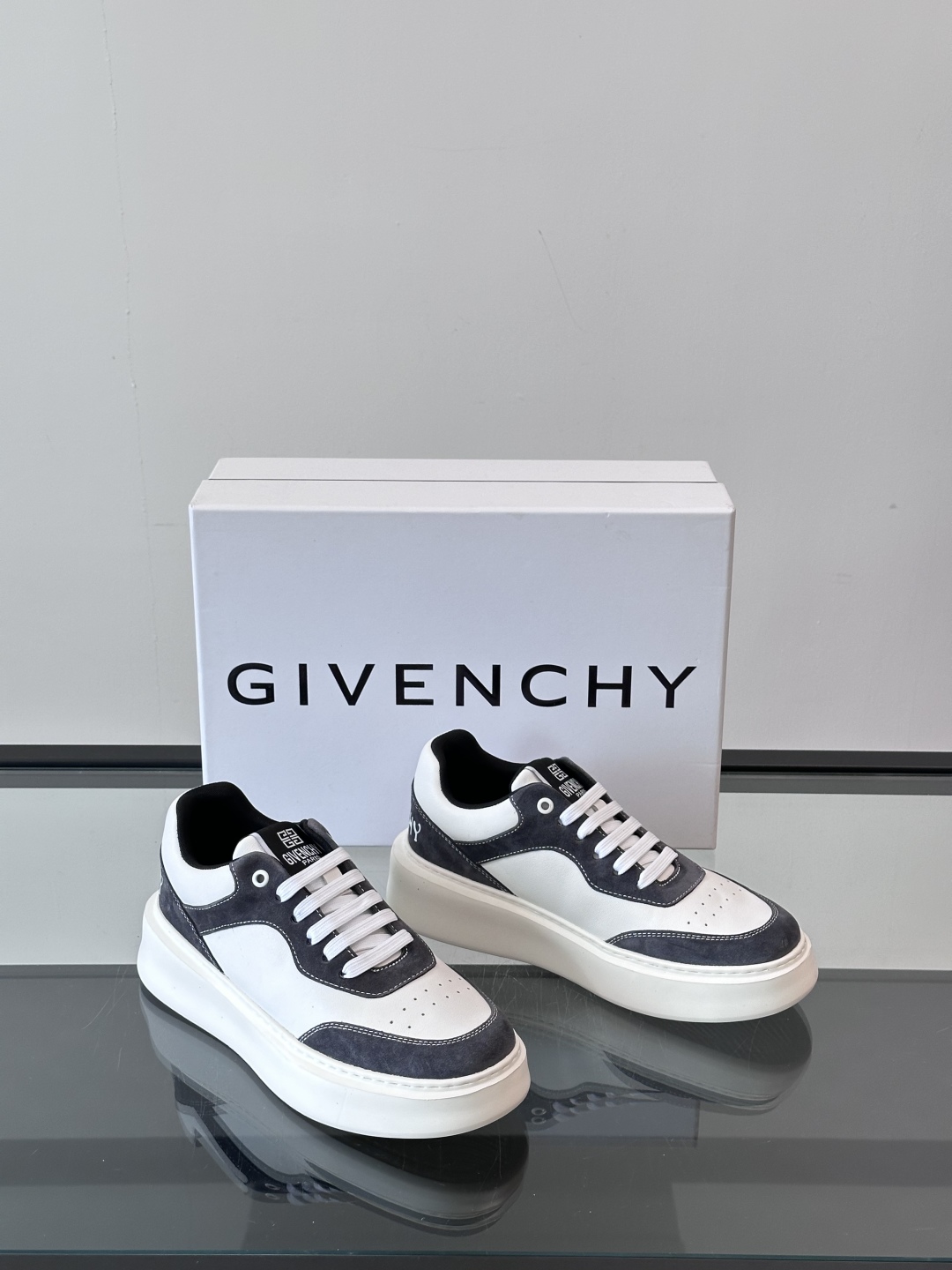 ▫️Gv *y～全新GIV 1男士厚底增高休闲运动鞋，鞋面高品质小牛皮制成！上脚效果帅气有型，增高4CM