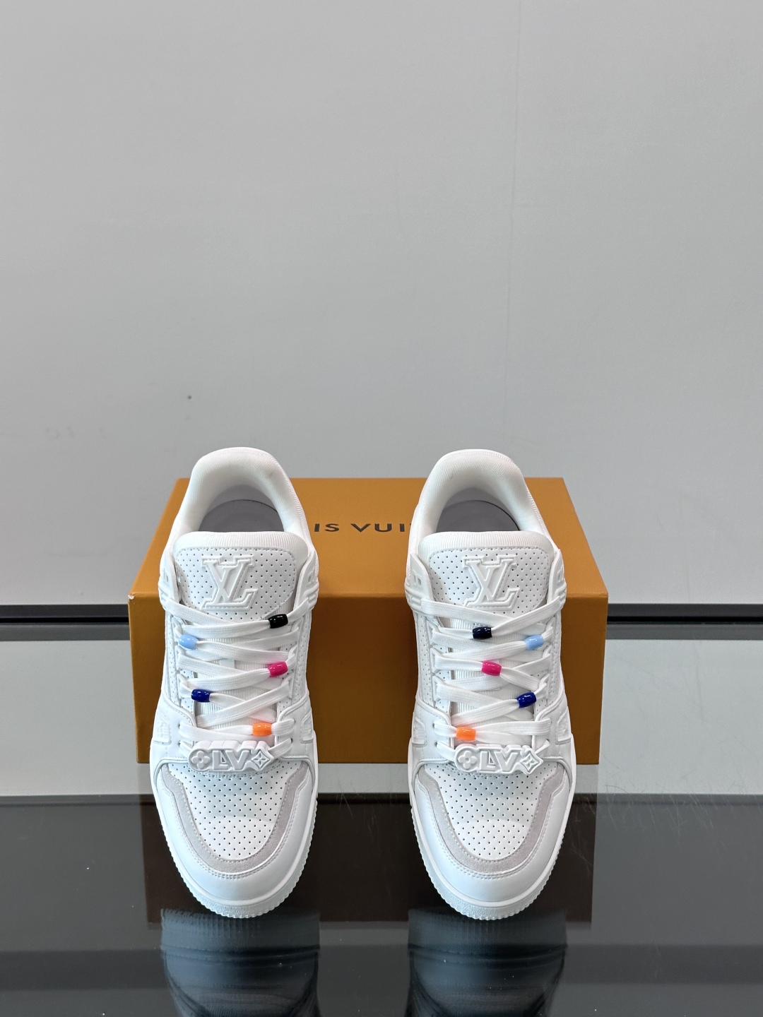 L. v TRAINER 休闲运动鞋 重工打造特别版 采用水染小牛皮水洗工艺，精致单品，后部 #54 标