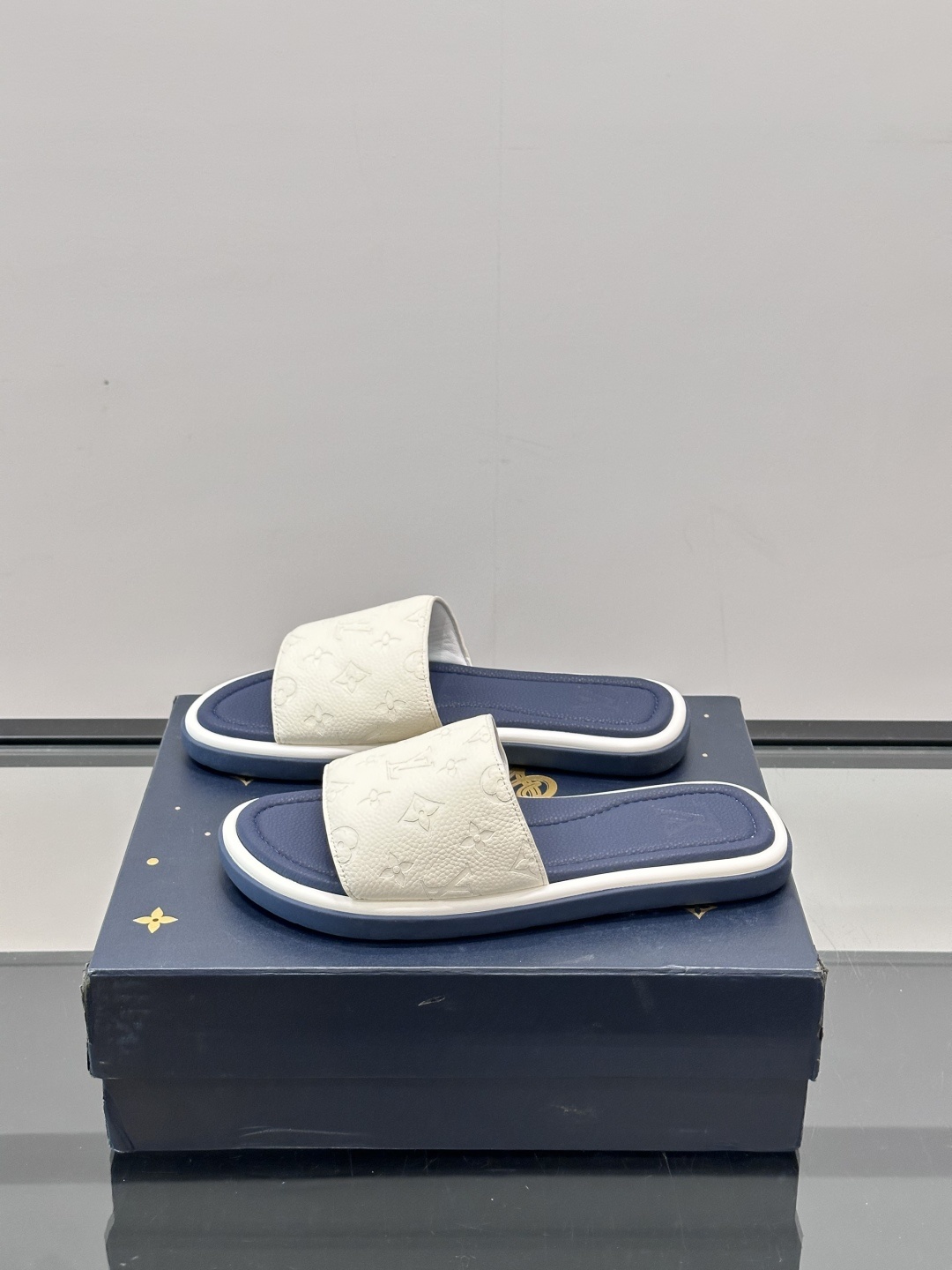 Louis Vuitton ss25 new arrival LV驴牌春夏系列新款平底沙滩拖鞋🥿简约精致