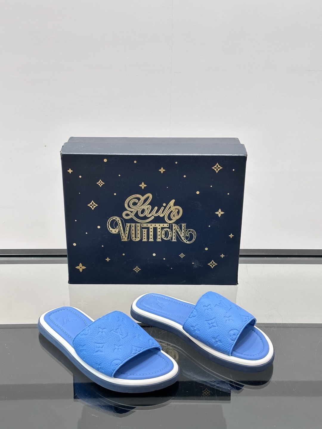 Louis Vuitton ss25 new arrival LV驴牌春夏系列新款平底沙滩拖鞋🥿简约精致