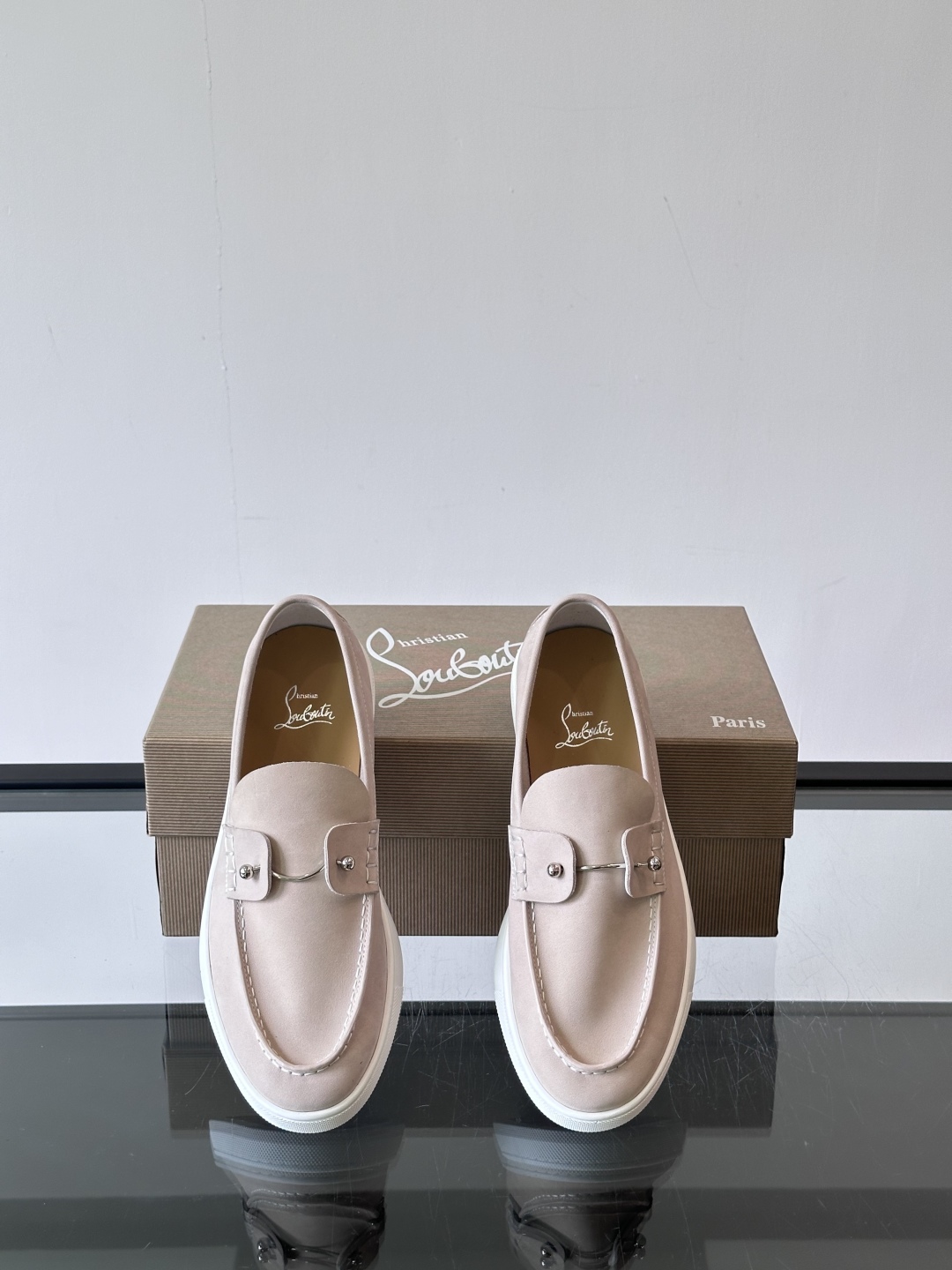 CL 黑色一脚蹬 男士老钱风休闲鞋Christian Louboutin 休闲鞋👟！这双老钱风一脚蹬 脚