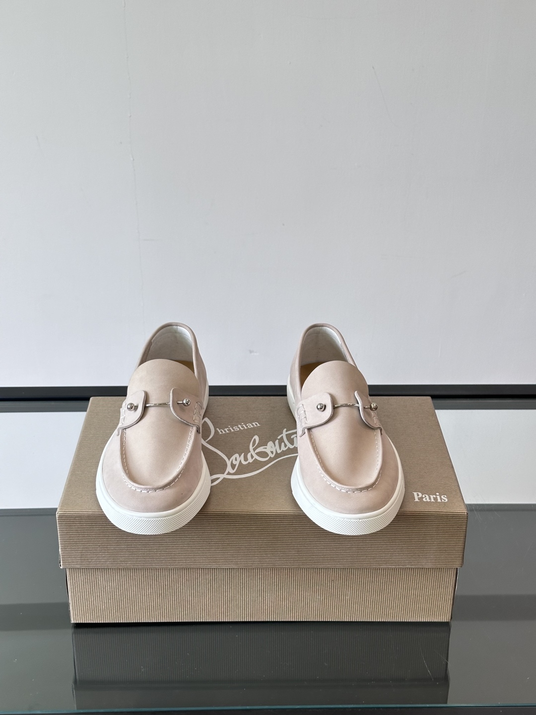 CL 黑色一脚蹬 男士老钱风休闲鞋Christian Louboutin 休闲鞋👟！这双老钱风一脚蹬 脚