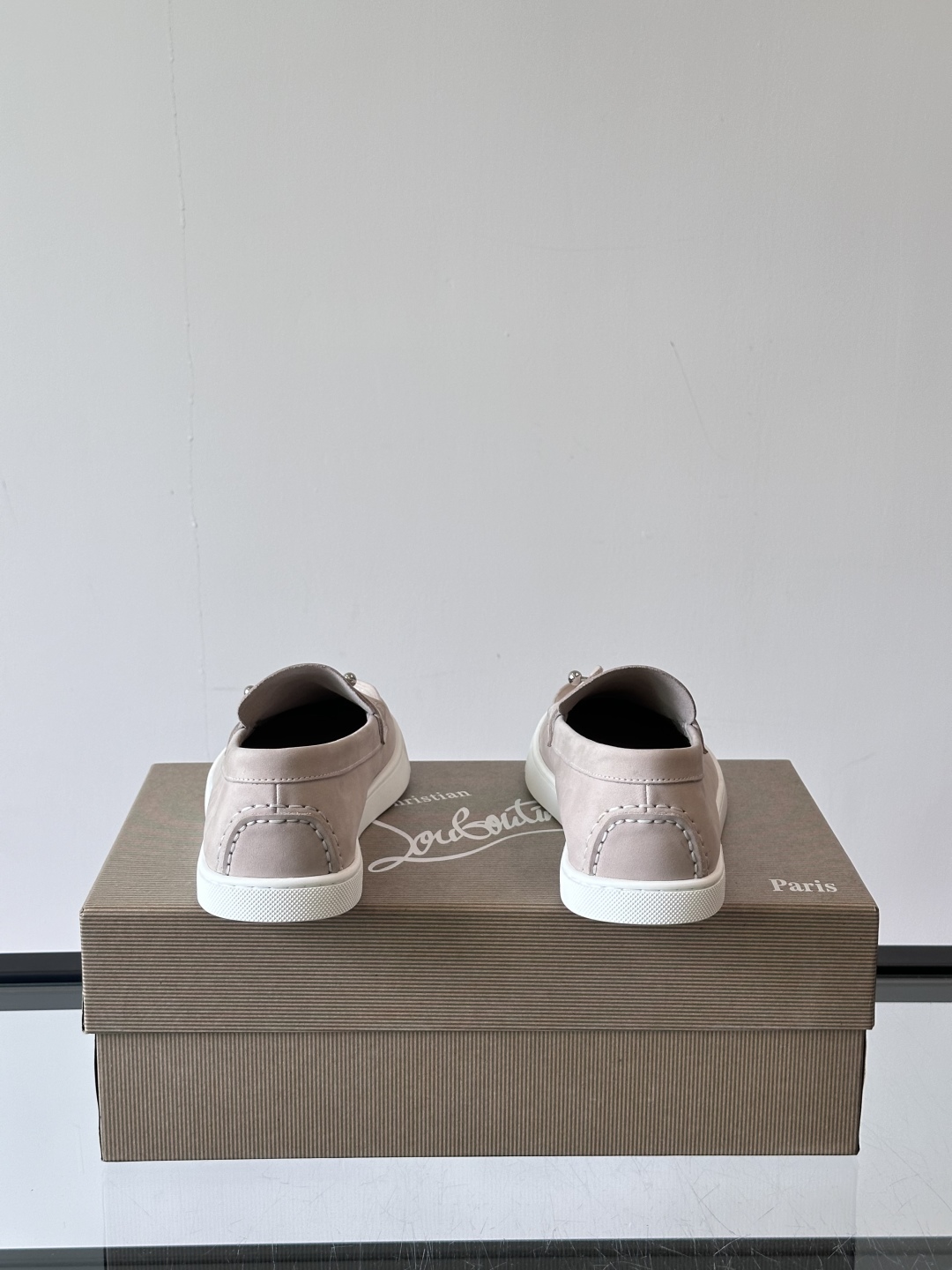 CL 黑色一脚蹬 男士老钱风休闲鞋Christian Louboutin 休闲鞋👟！这双老钱风一脚蹬 脚